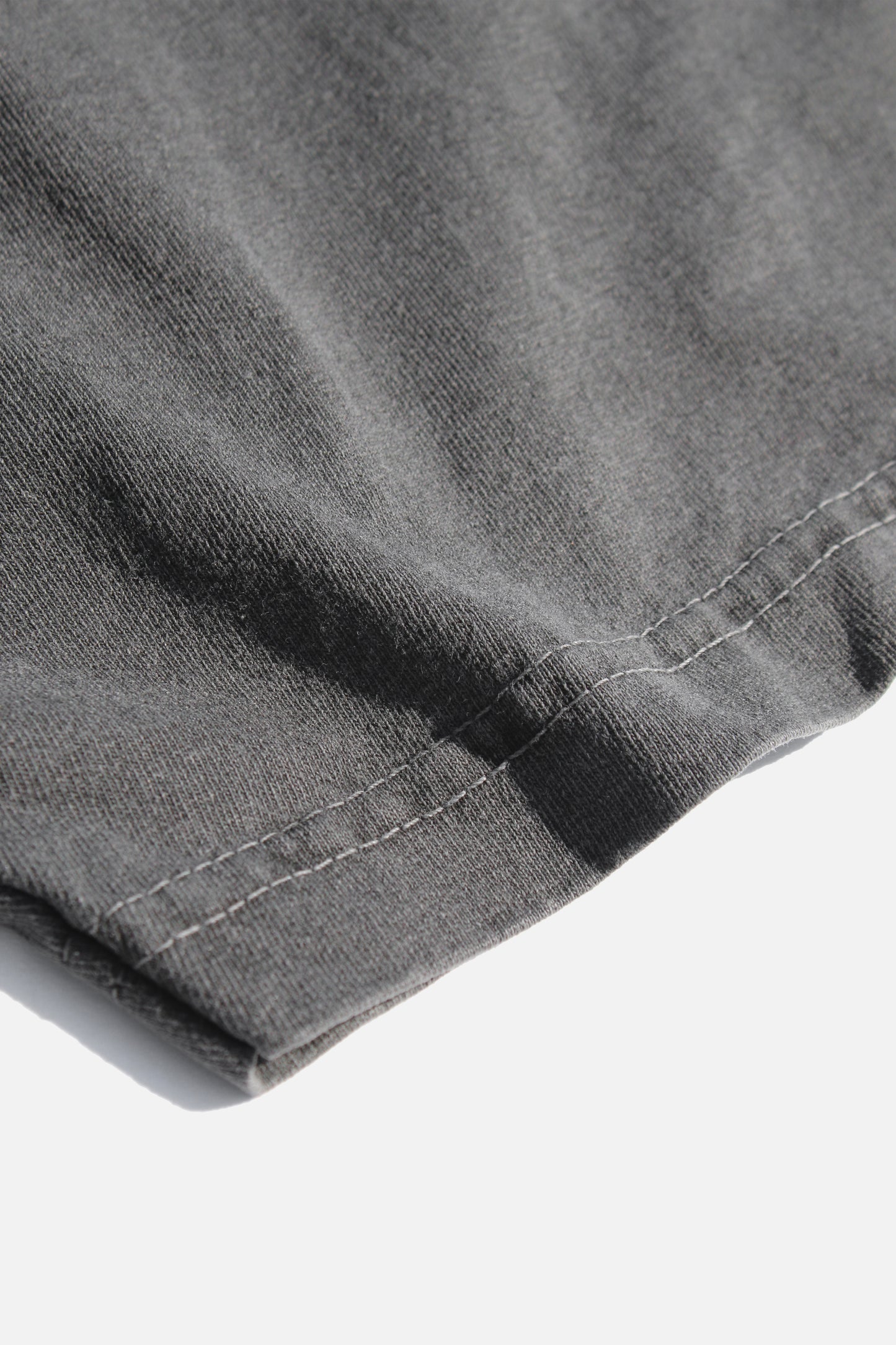 ESSAY PIGMENT DROPSHOULDER T-SHIRT - MOTH