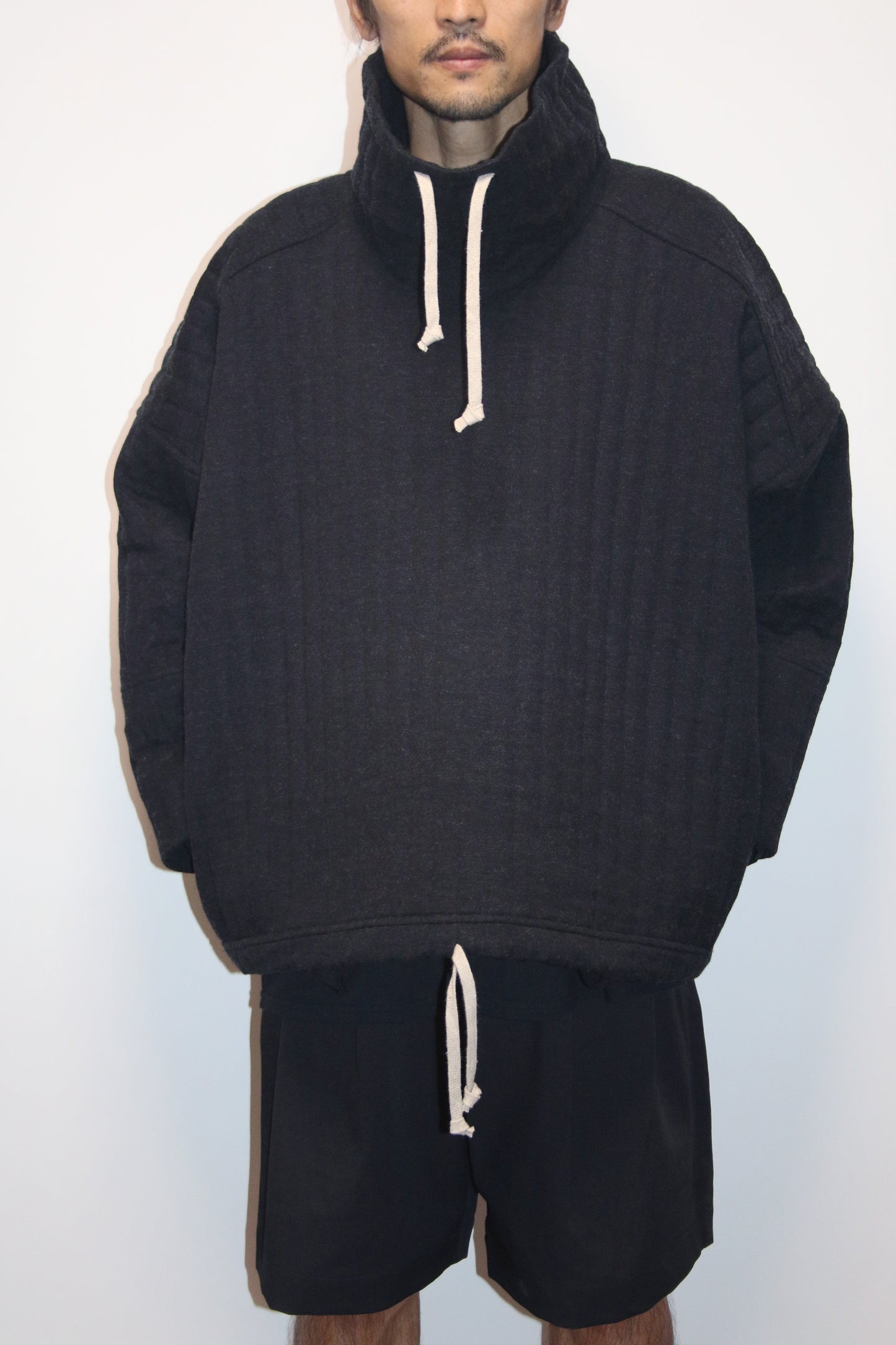 O PROJECT SOFT TWILL WOVEN SWEAT