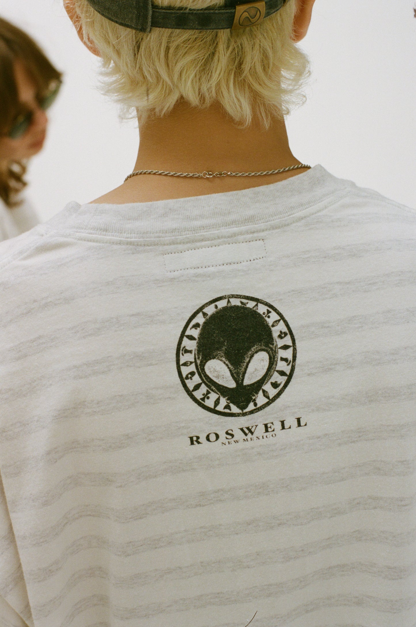 ESSAY ORIGINAL SHADOW STRIPE T-SHIRT - ROSWELL