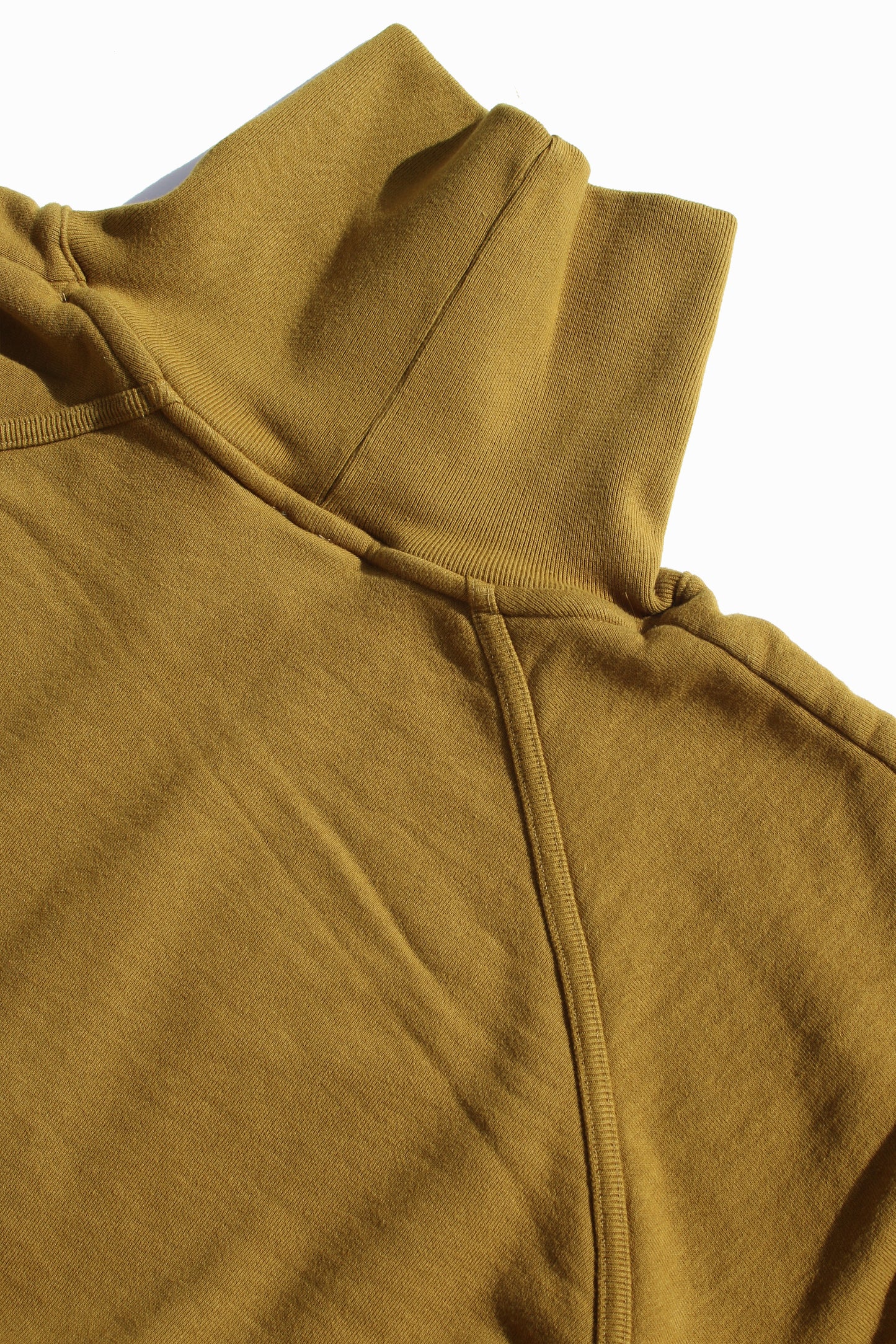 O PROJECT LOOPWHEEL TURTLE NECK SWEAT