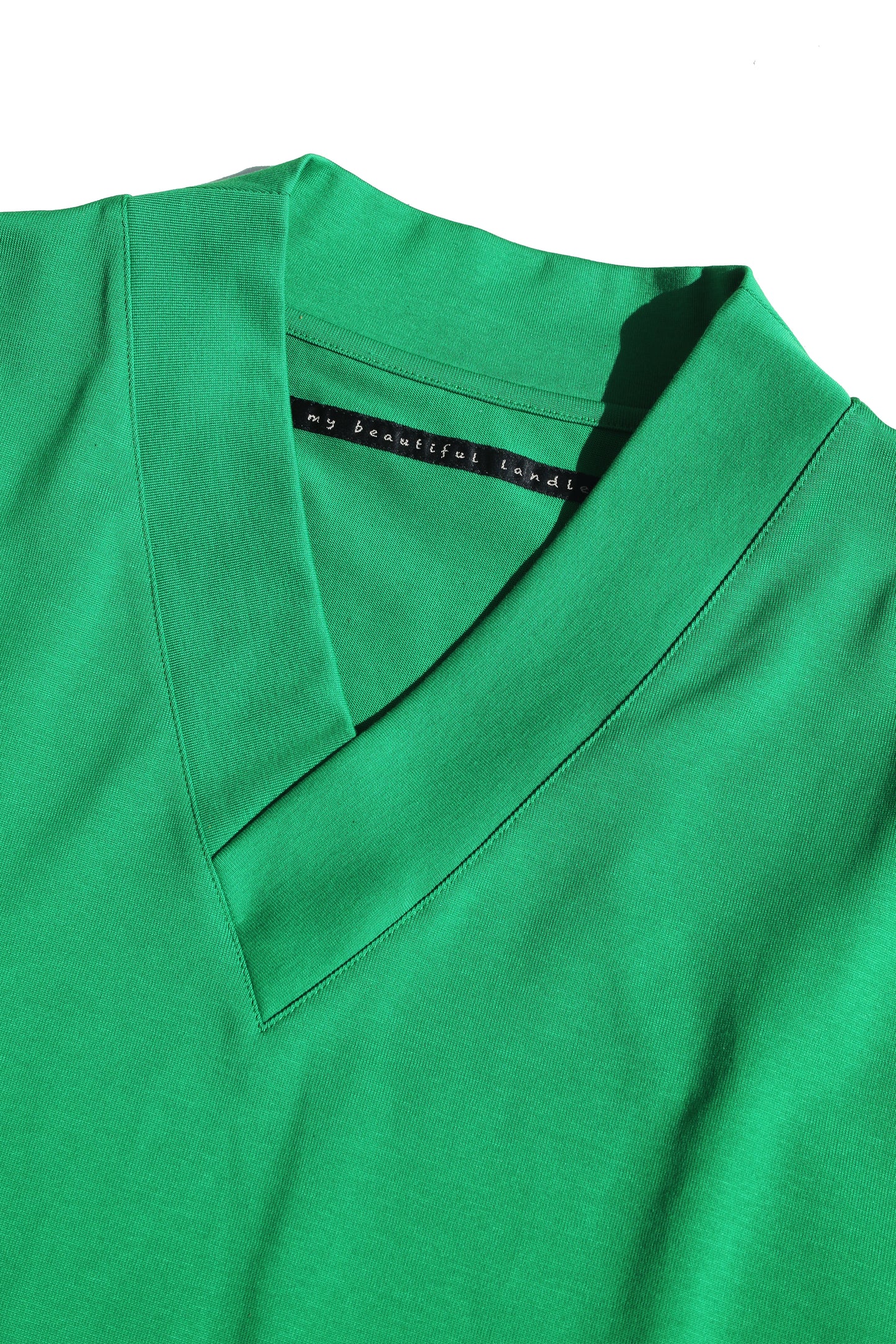 MY BEAUTIFUL LANDLET PARALLELED JERSEY V-NECK BIG TEE - GREEN