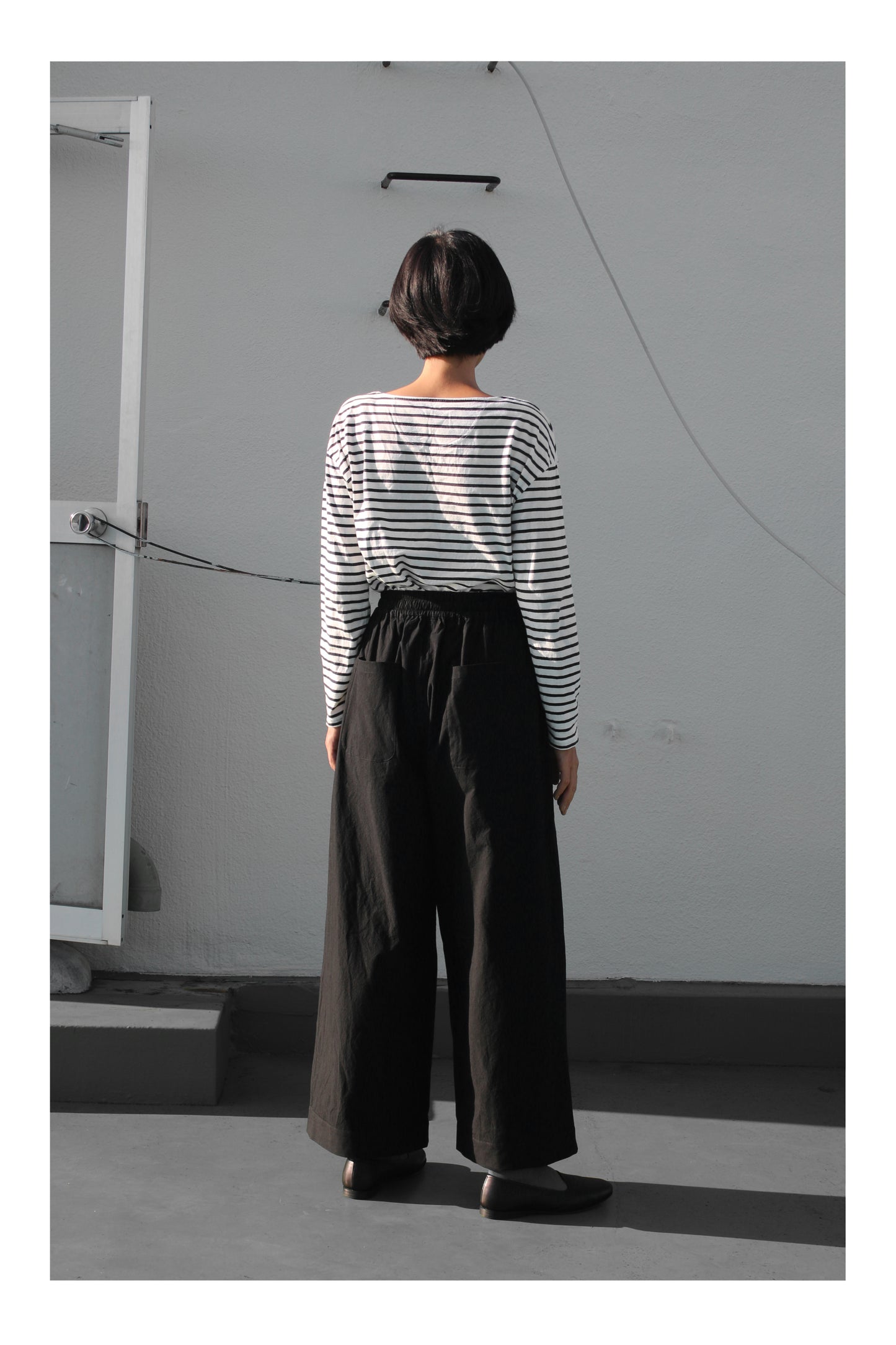 O PROJECT WASHED DENSE CLOTH EASY WIDE PANTS - BLACK