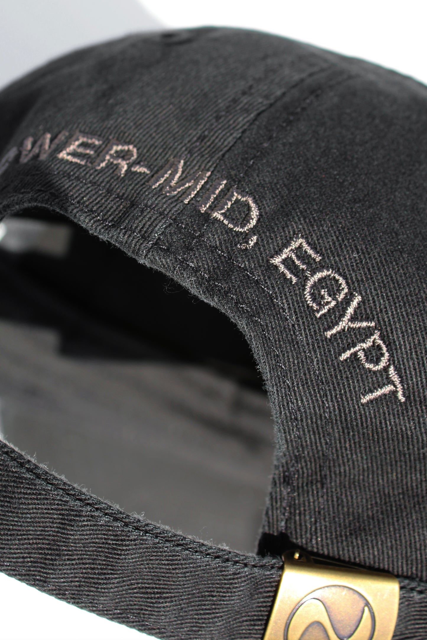ESSAY SOUVENIR CAP - PYRAMID