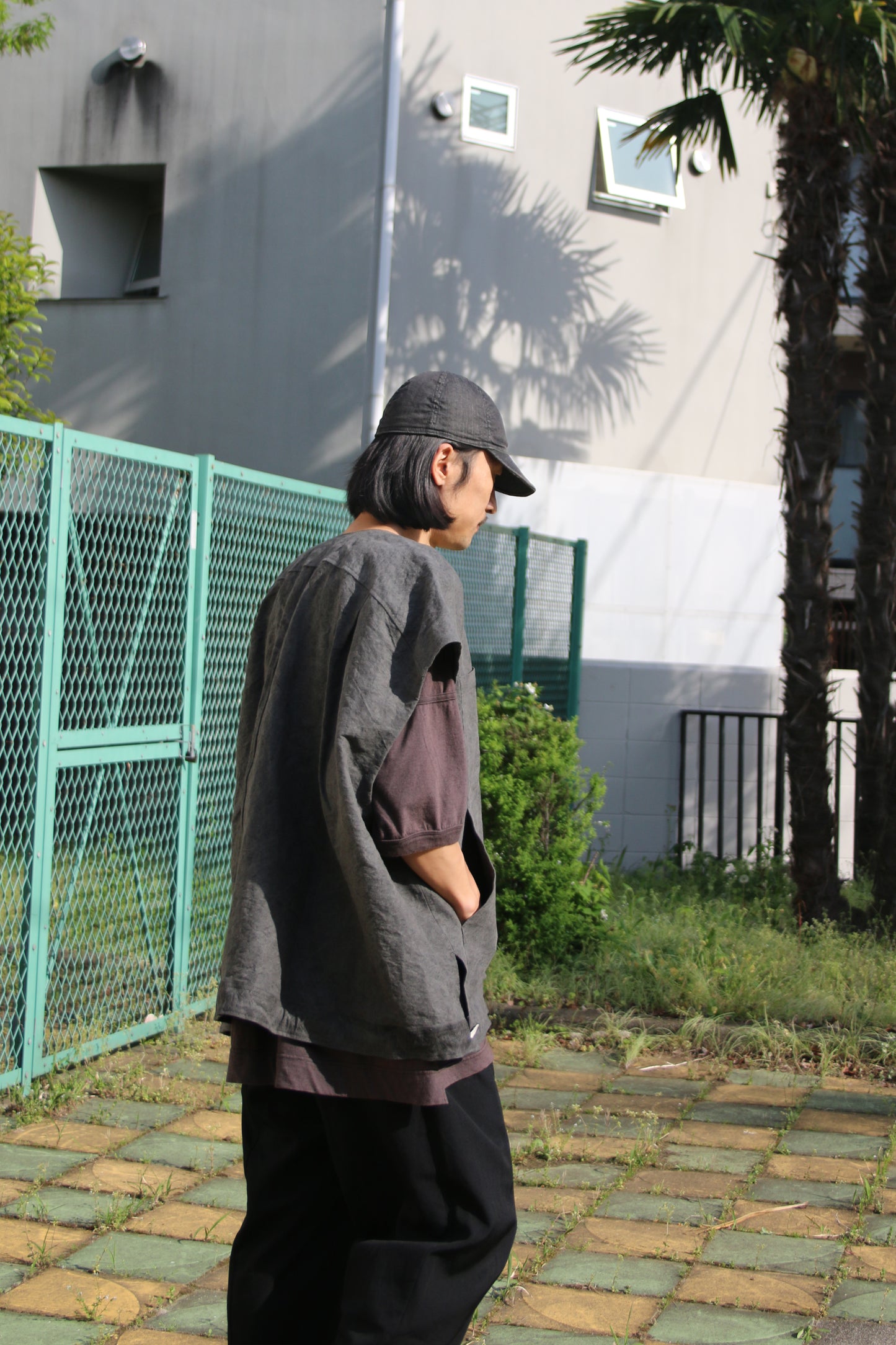 O PROJECT LINEN WASHI CLOTH BODY WARMER - DARK SUMI