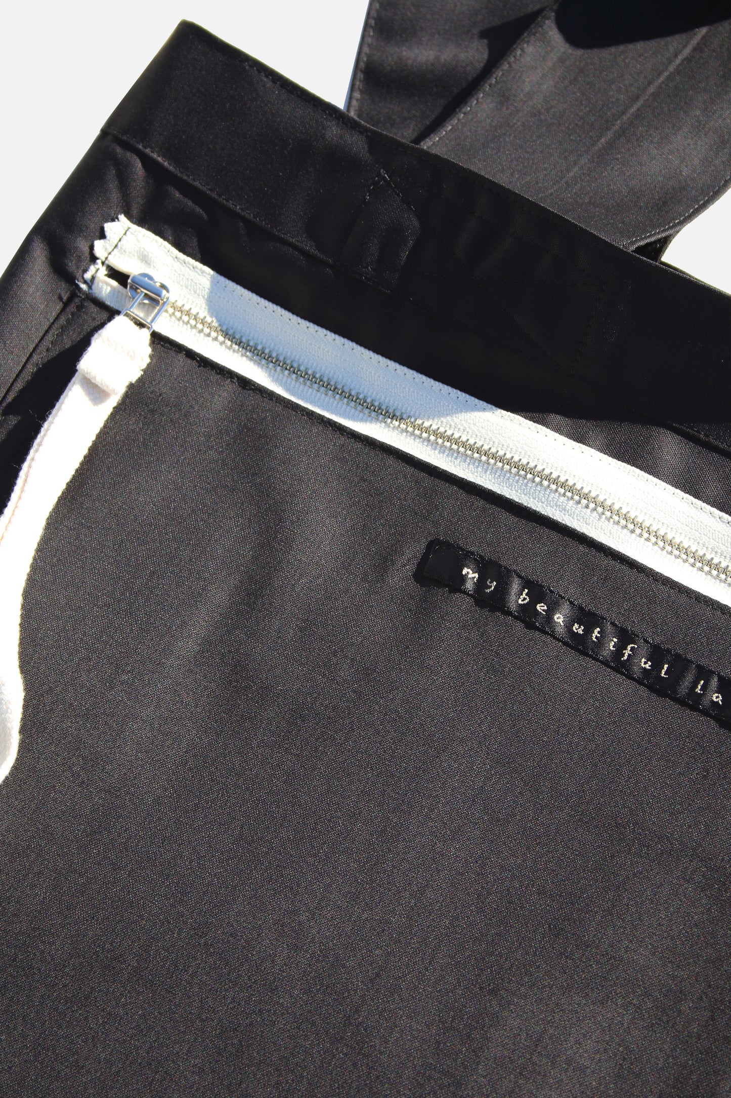 MY BEAUTIFUL LANDLET WOOL TOTE BAG
