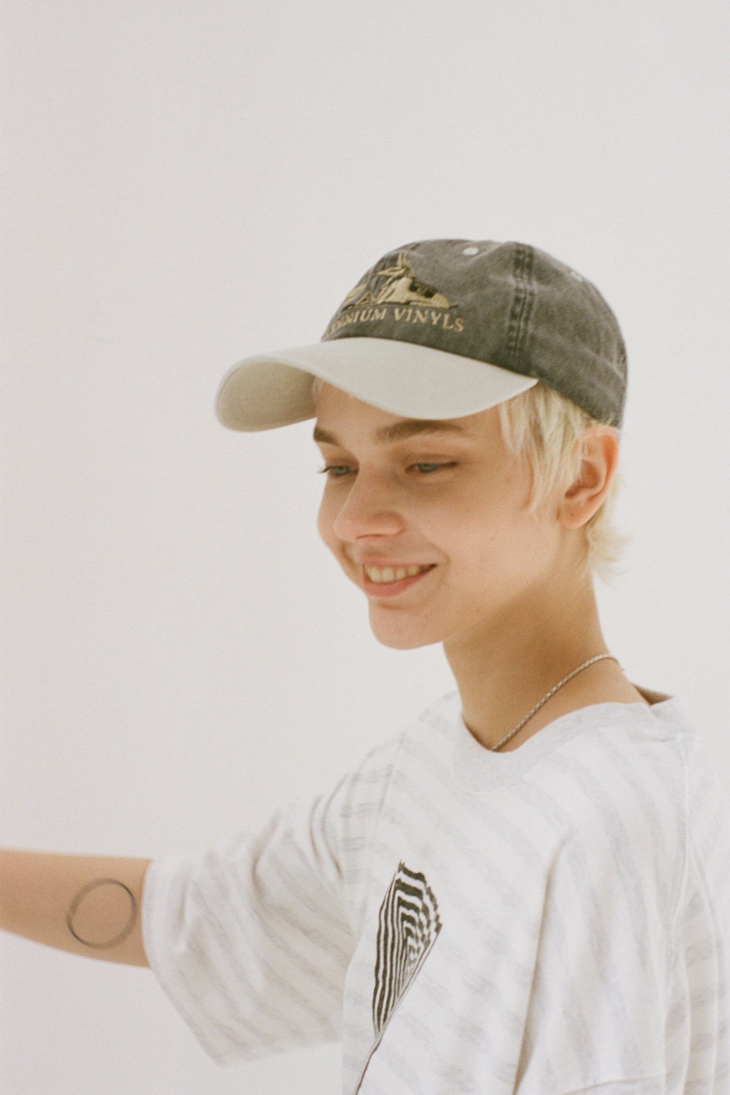ESSAY ORIGINAL SHADOW STRIPE T-SHIRT - ROSWELL