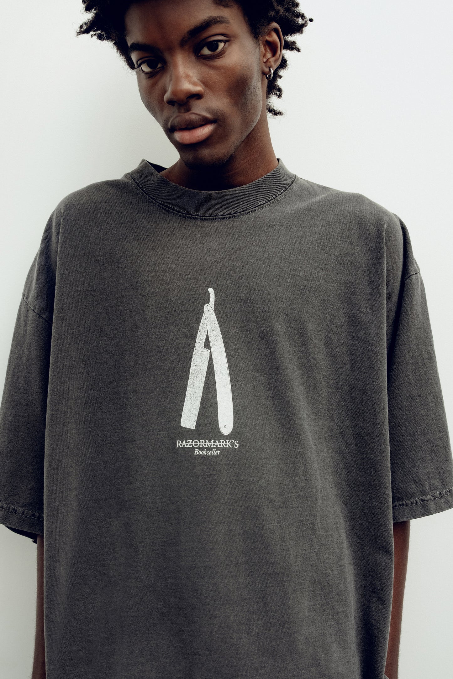 ESSAY PIGMENT DROPSHOULDER T-SHIRT - RAZORMARK