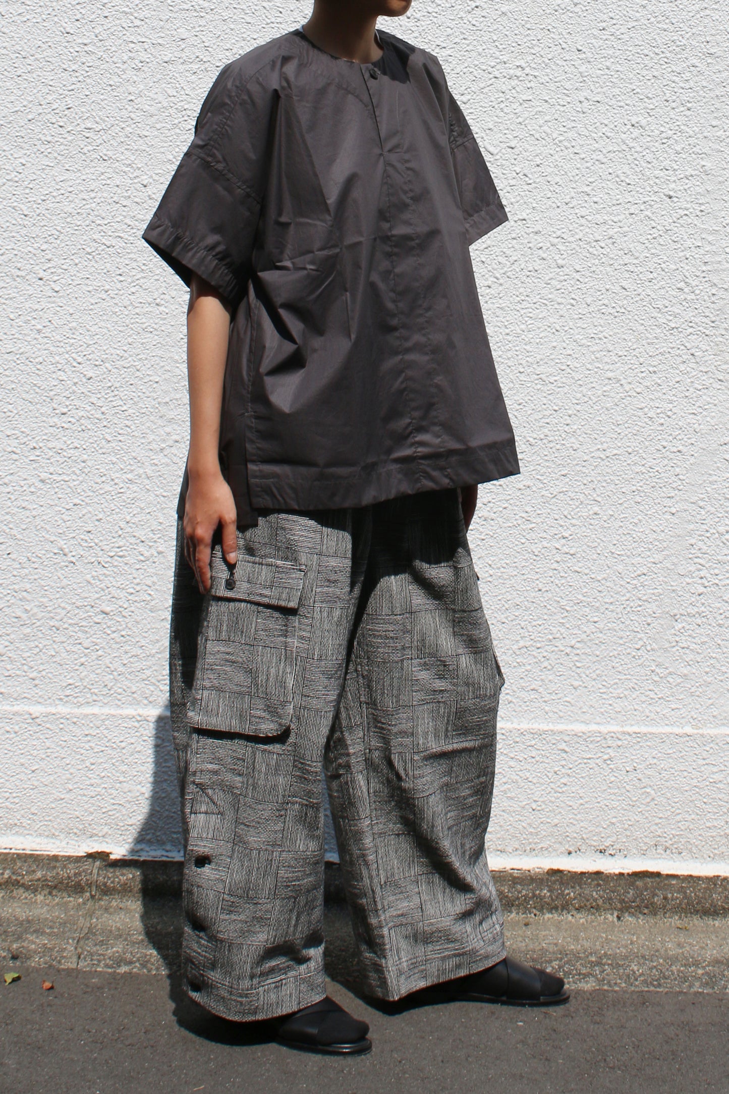 O PROJECT COATED TYPEWRITER WOVEN TEE - DARK GREY