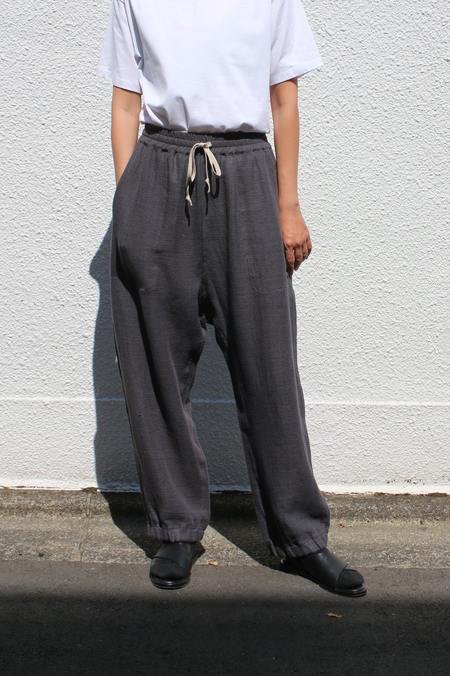 O PROJECT PANAMA MESH CLOTH WOVEN TRACK PANTS - ANTHRACITE