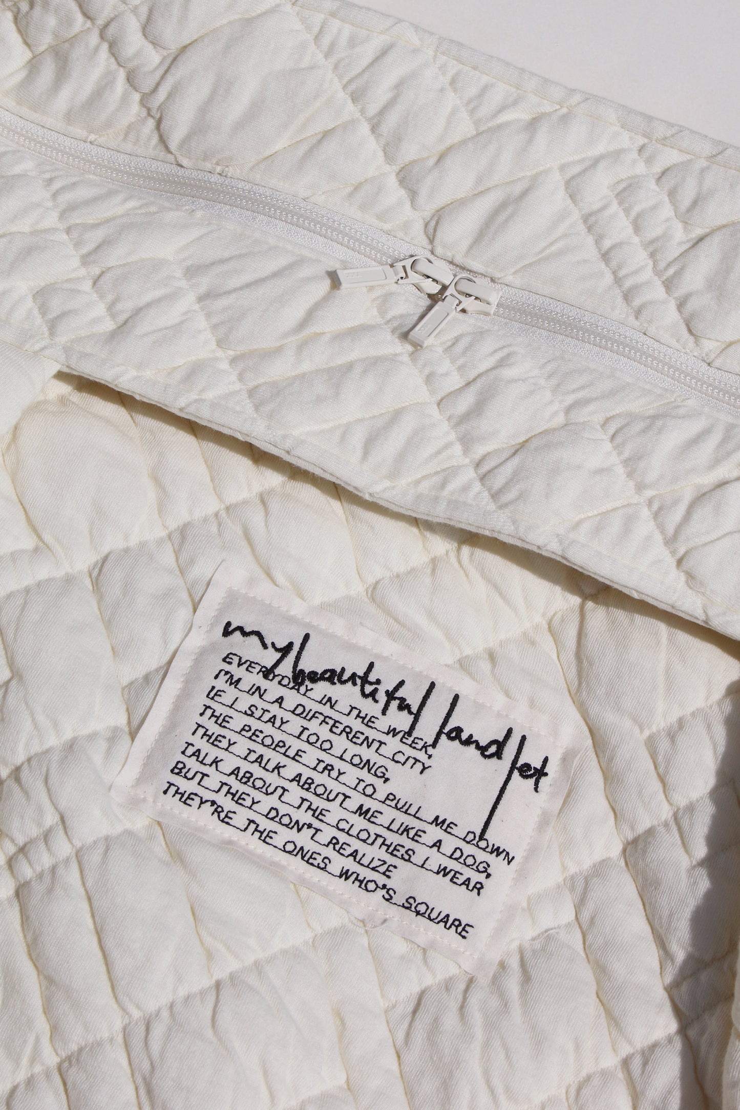 MY BEAUTIFUL LANDLET QUILTED JACQUARD BAG - OFF WHITE