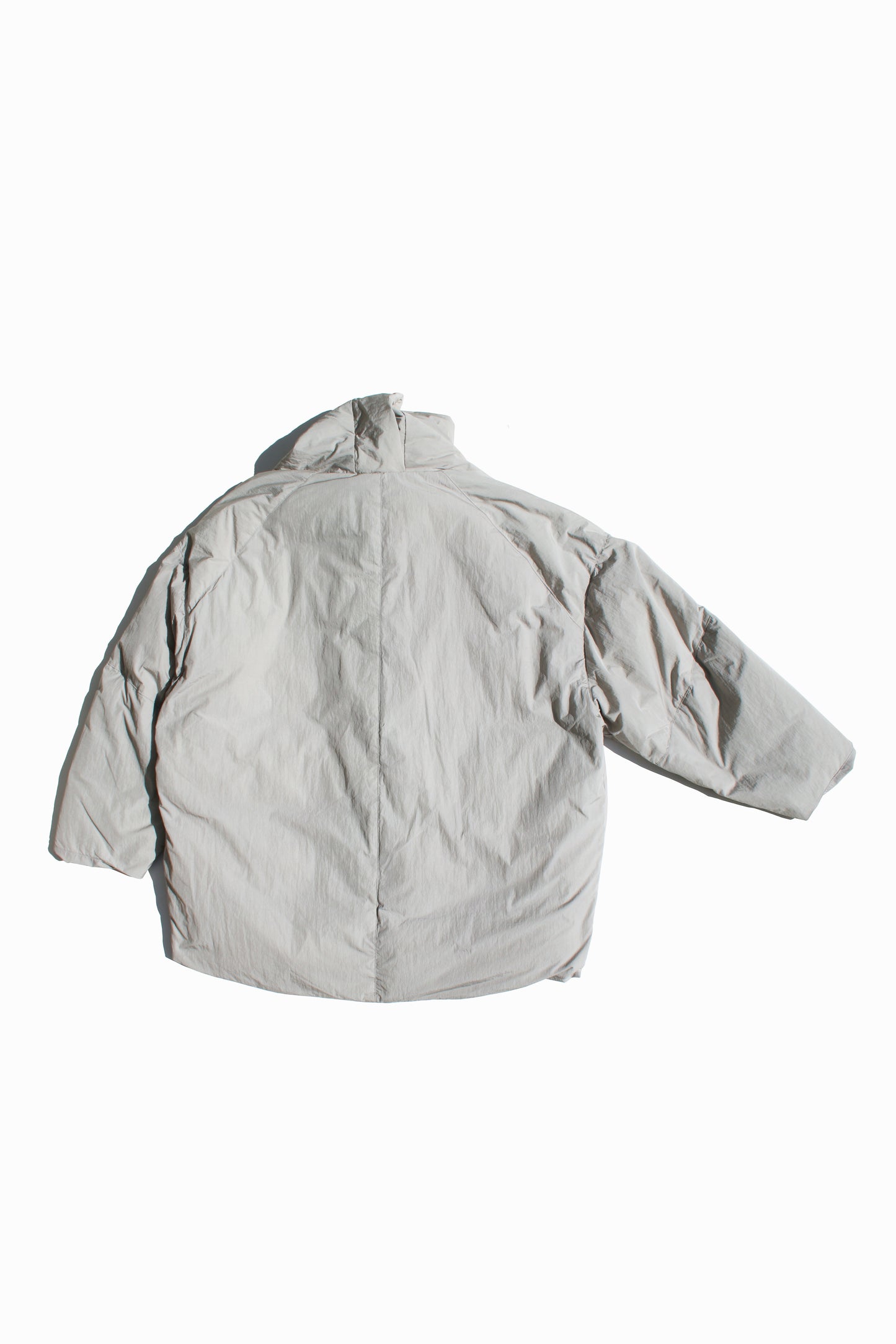 VOAAOV KAWADA DOWN × BRIGHT JET TAFFETA JACKET - LIGHT GRAY