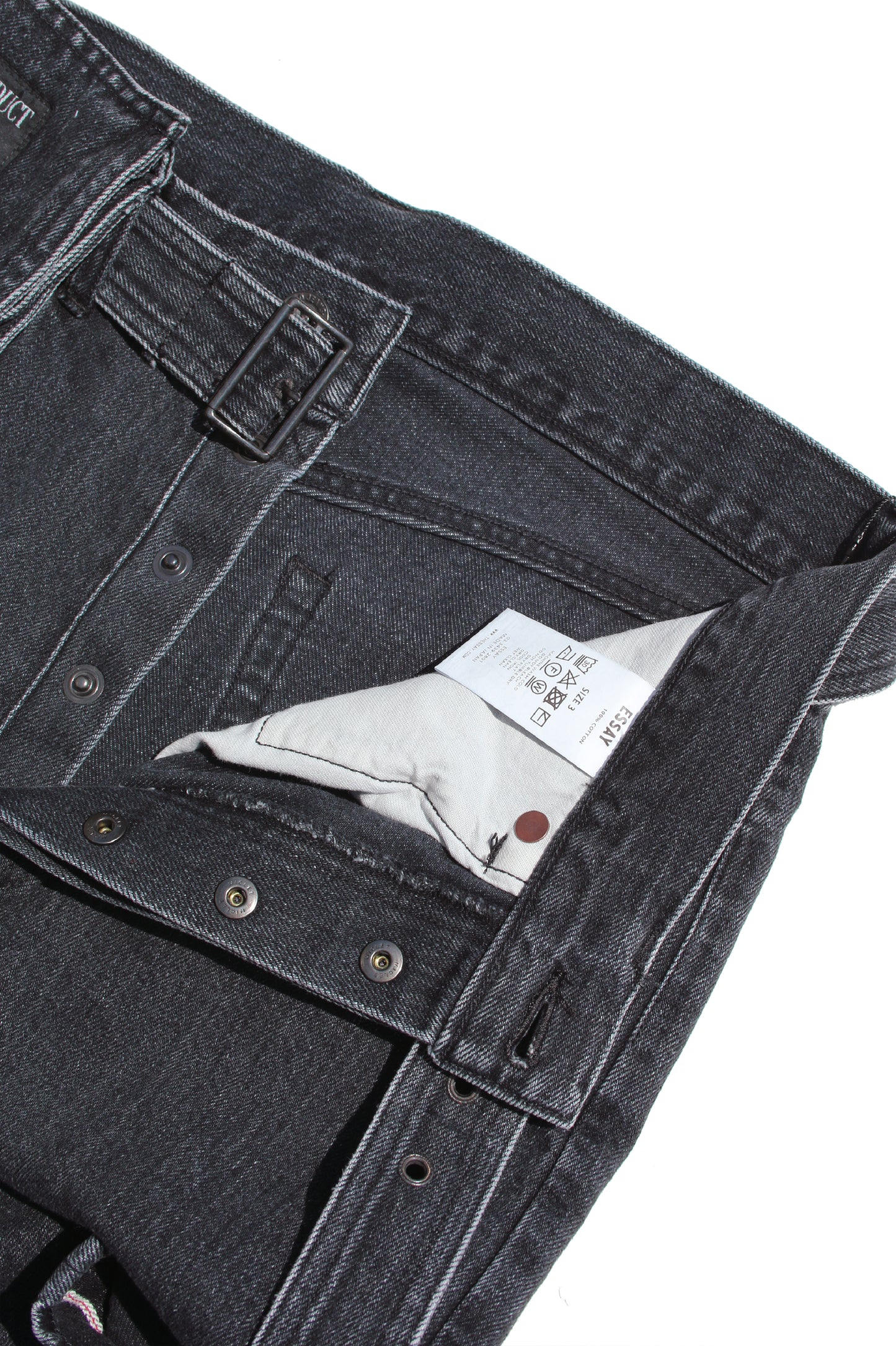ESSAY BELTED BAG JEANS
