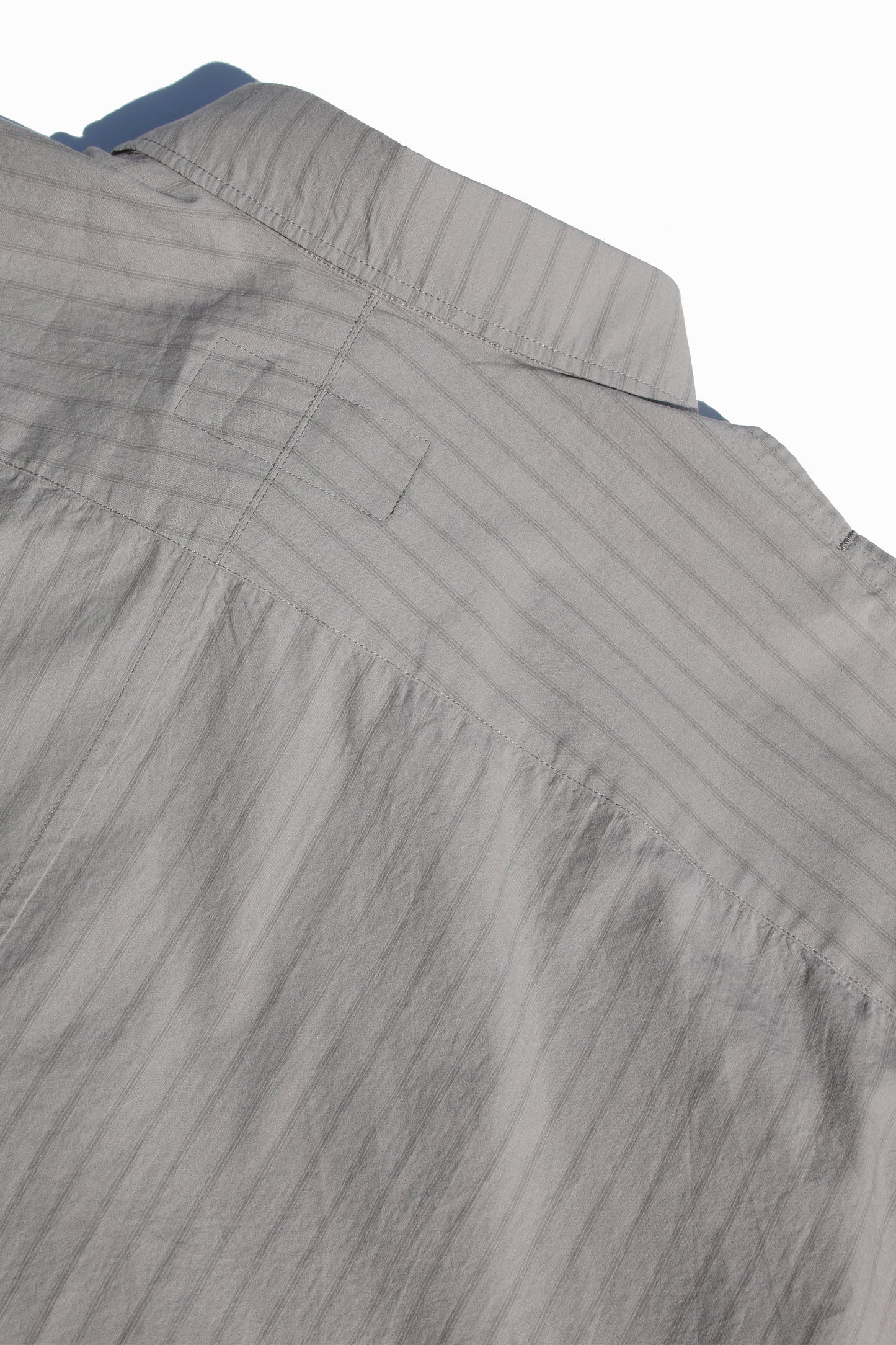 ESSAY DRAPE SHIRT - GREY STRIPE