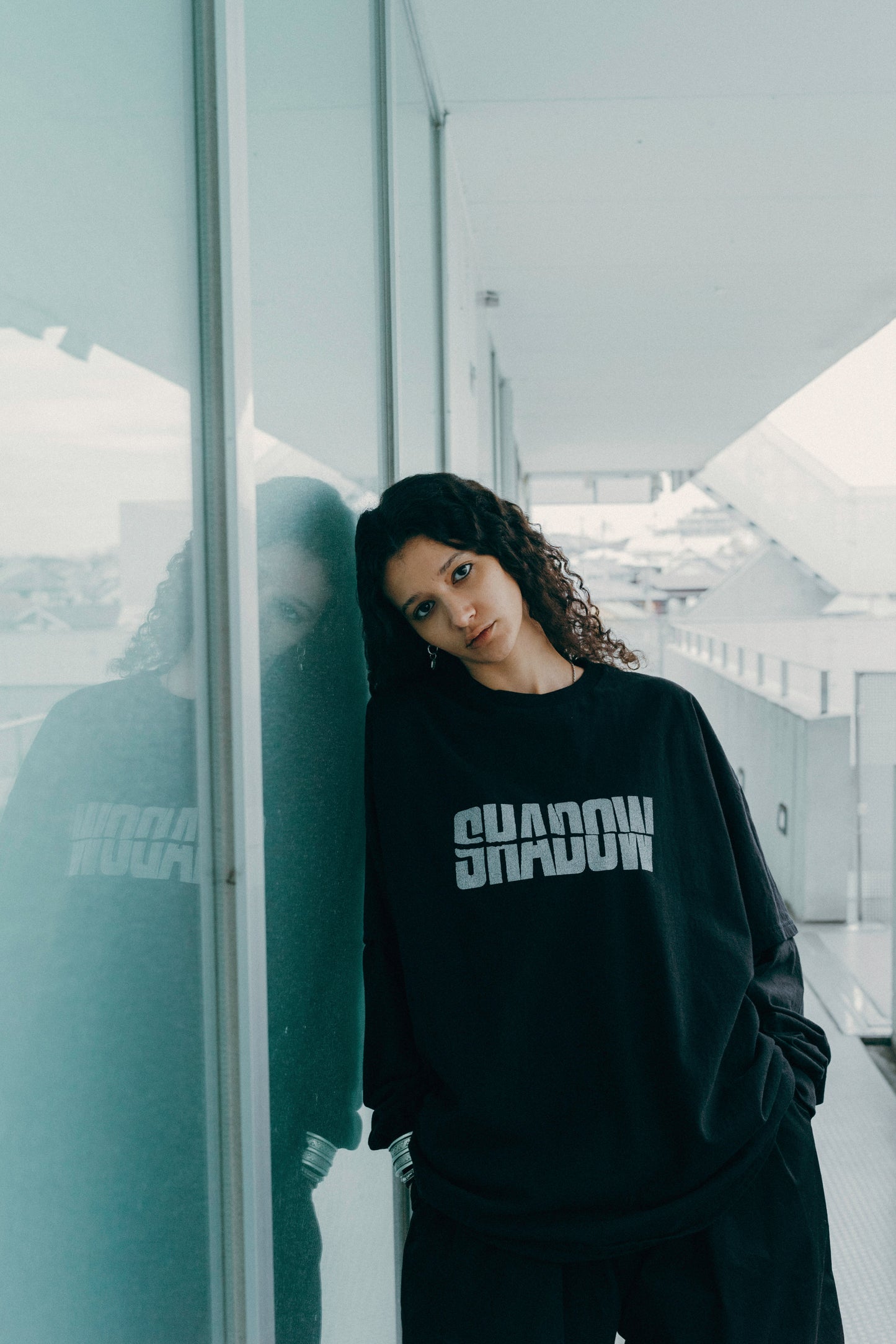 ESSAY LAYERED OVERSIZE LONG T-SHIRT - SHADOW