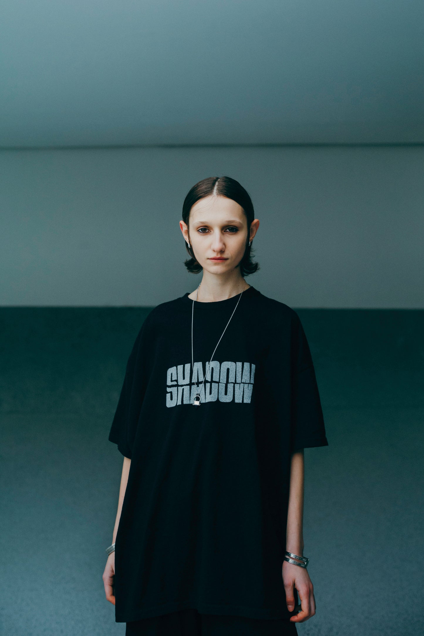 ESSAY LAYERED OVERSIZE LONG T-SHIRT - SHADOW