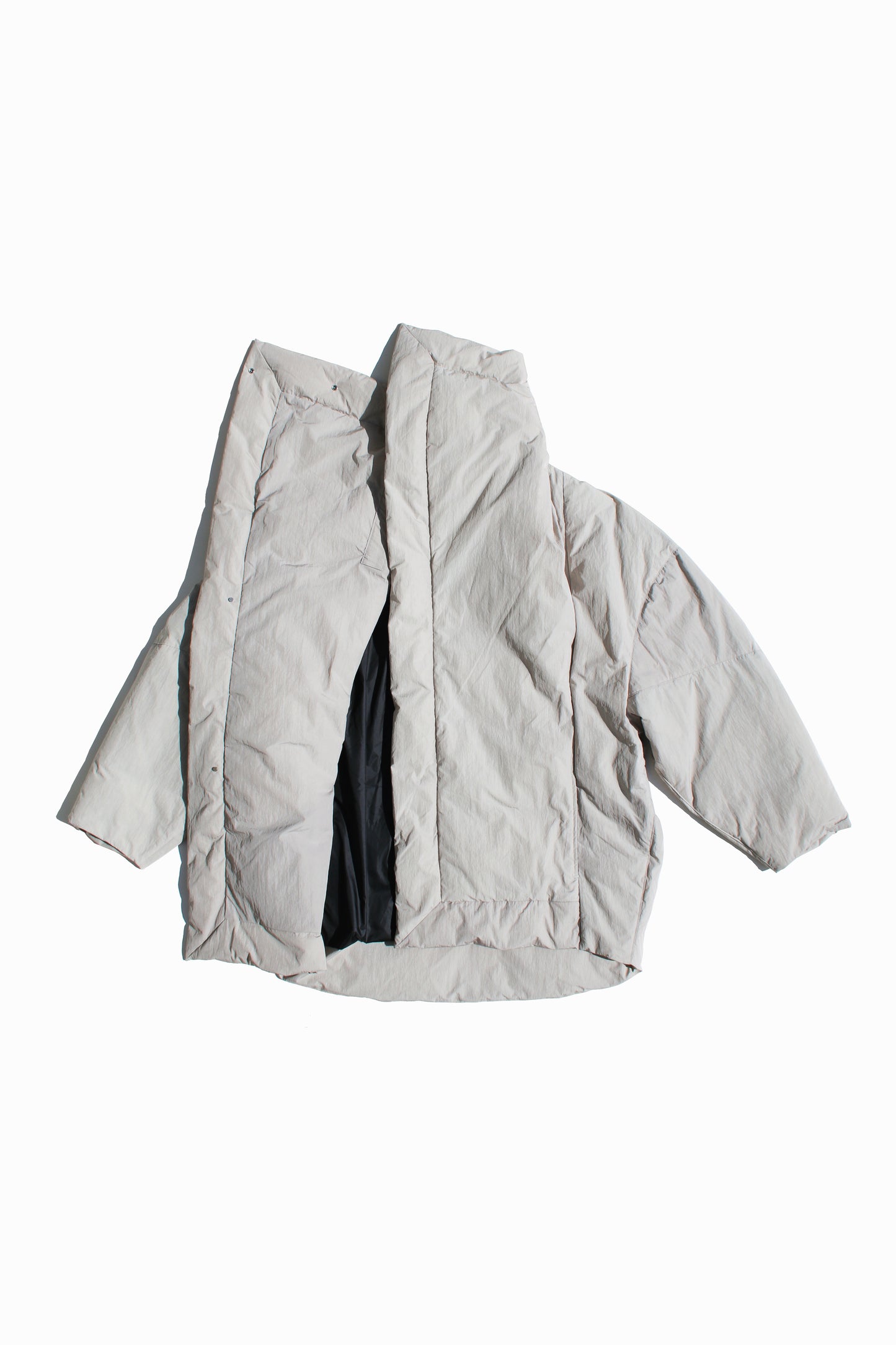 VOAAOV KAWADA DOWN × BRIGHT JET TAFFETA JACKET - LIGHT GRAY