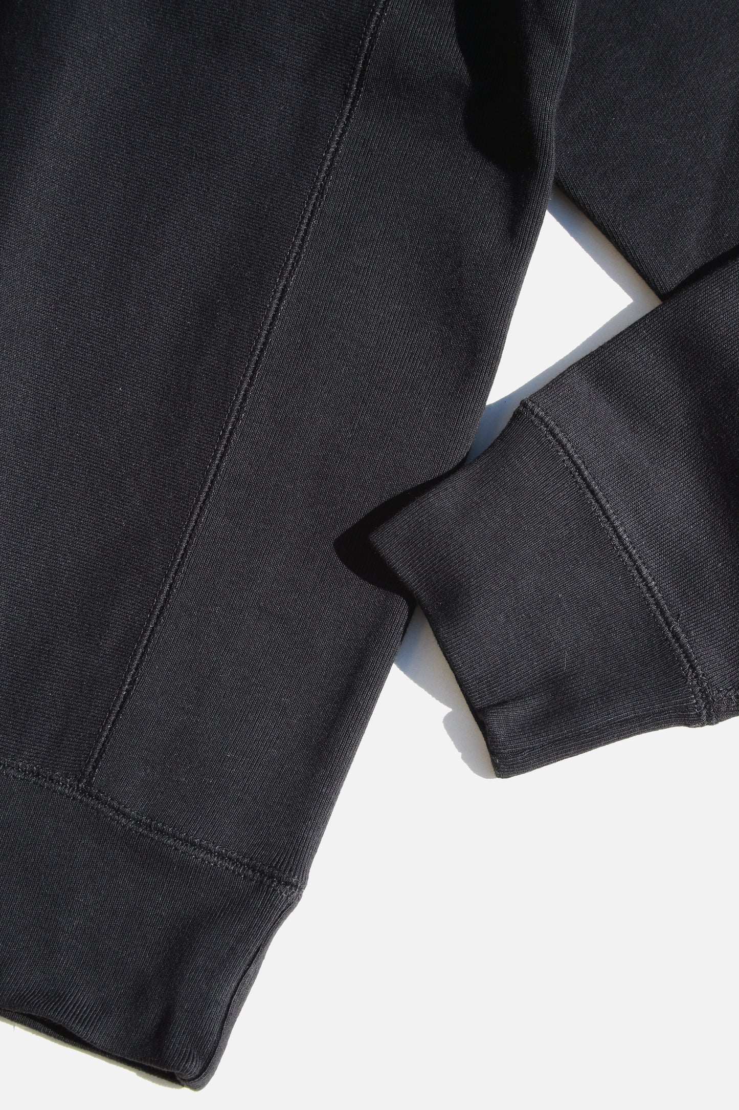ESSAY CROSSGRAIN SWEAT - BLACK