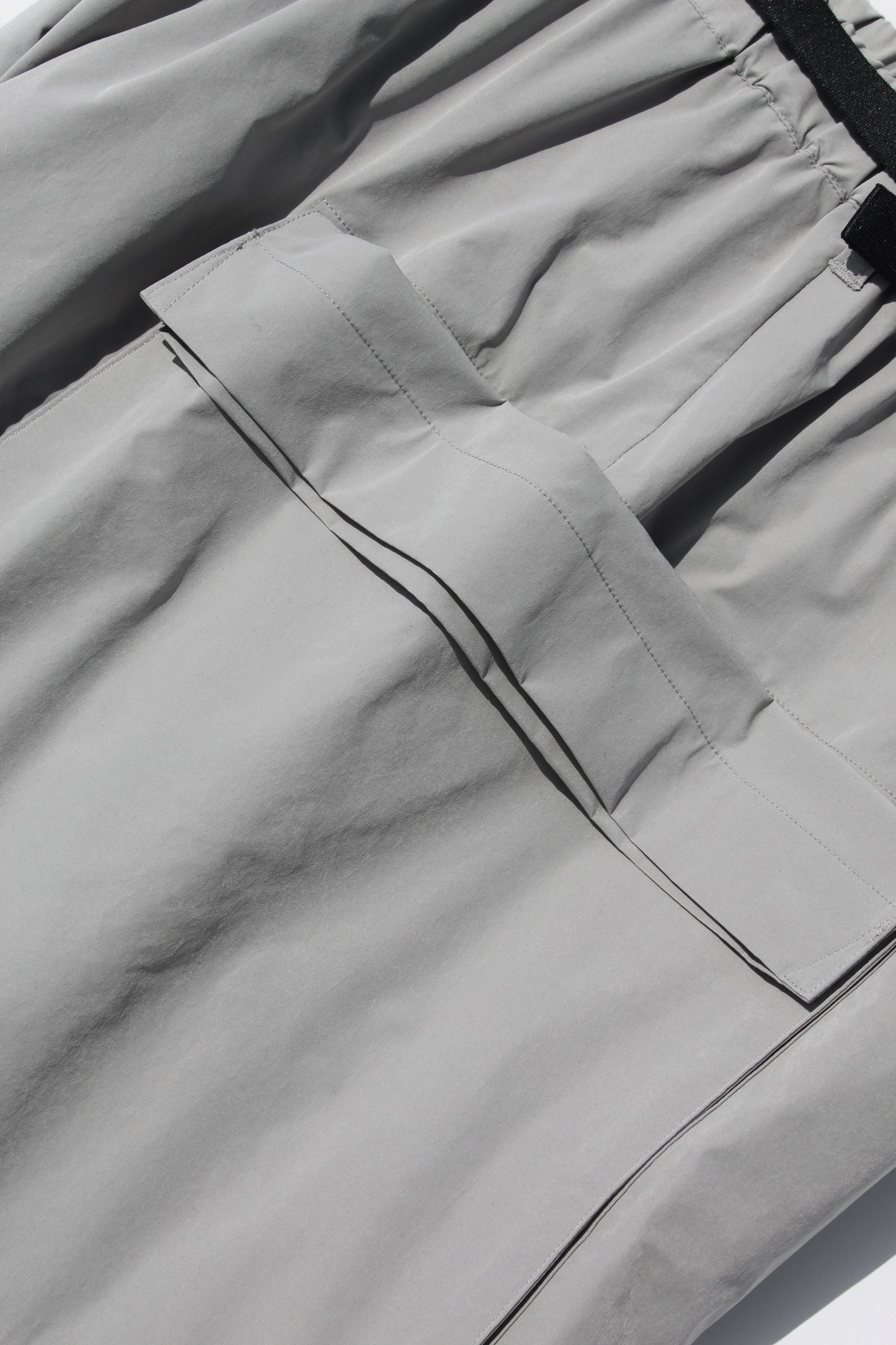 ESSAY ACID SHORTS - LIGHT GREY