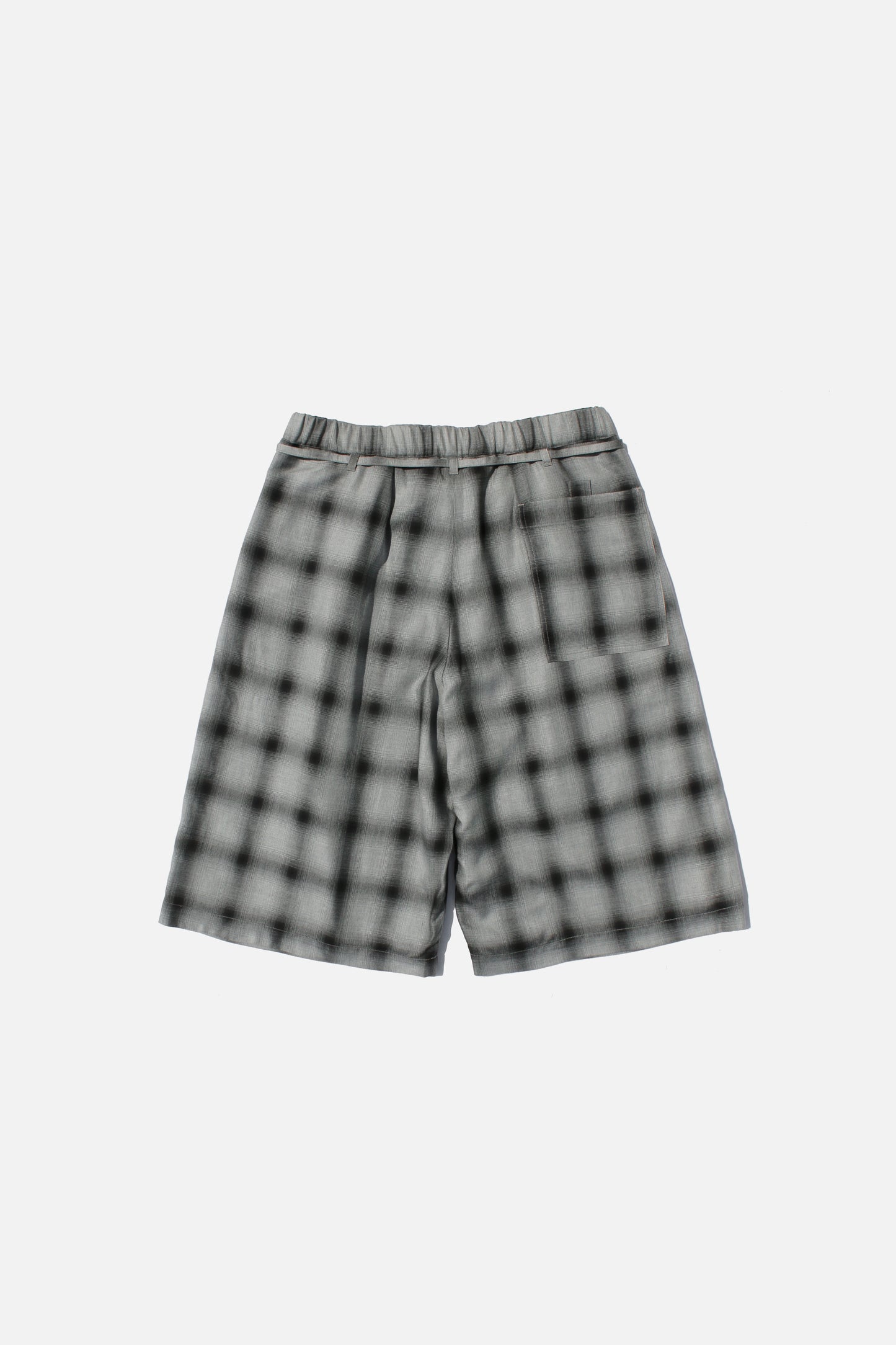 ESSAY 3TUCKED CROP SHORTS - GREY CHECK