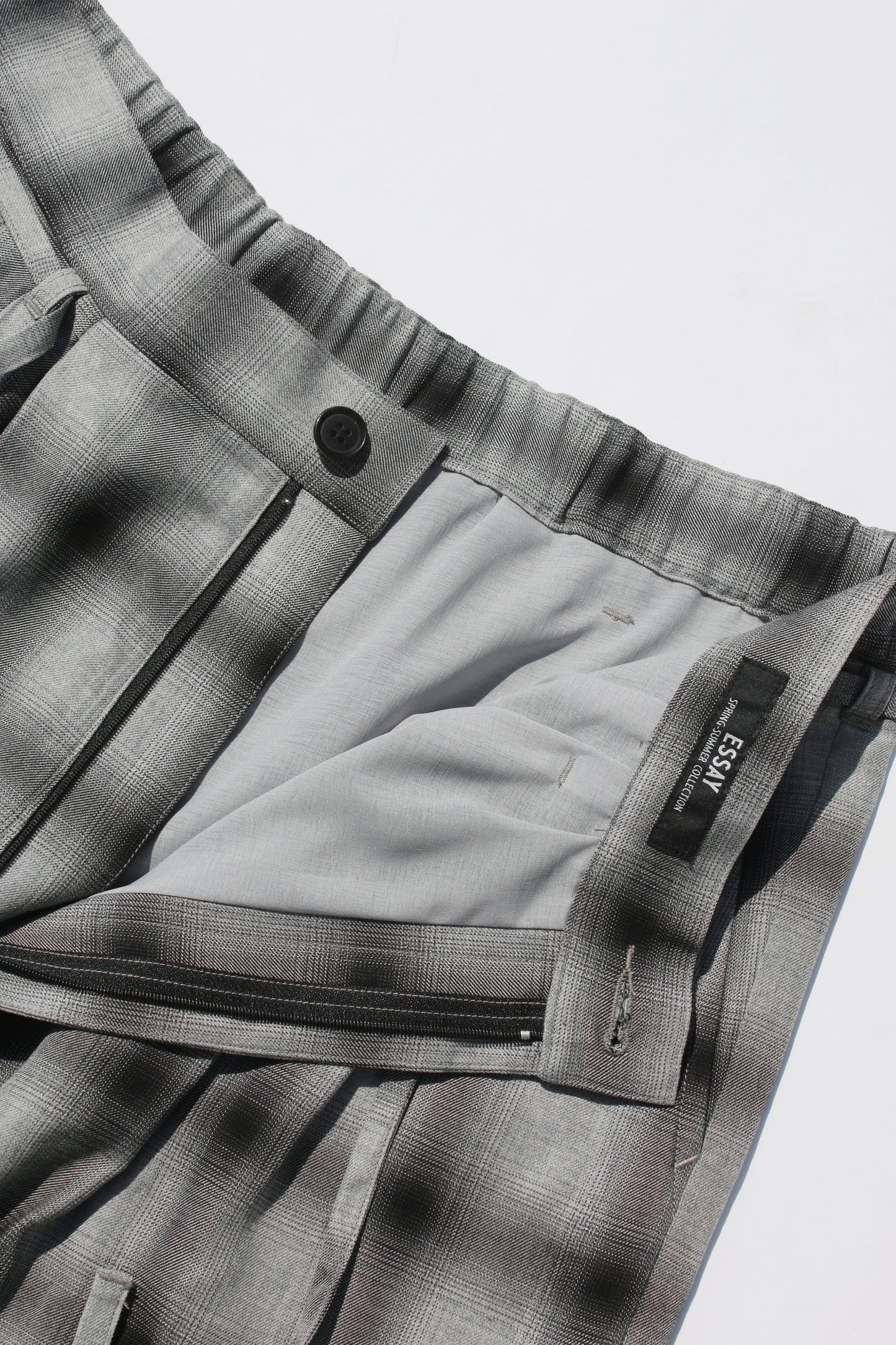 ESSAY 3TUCKED CROP SHORTS - GREY CHECK