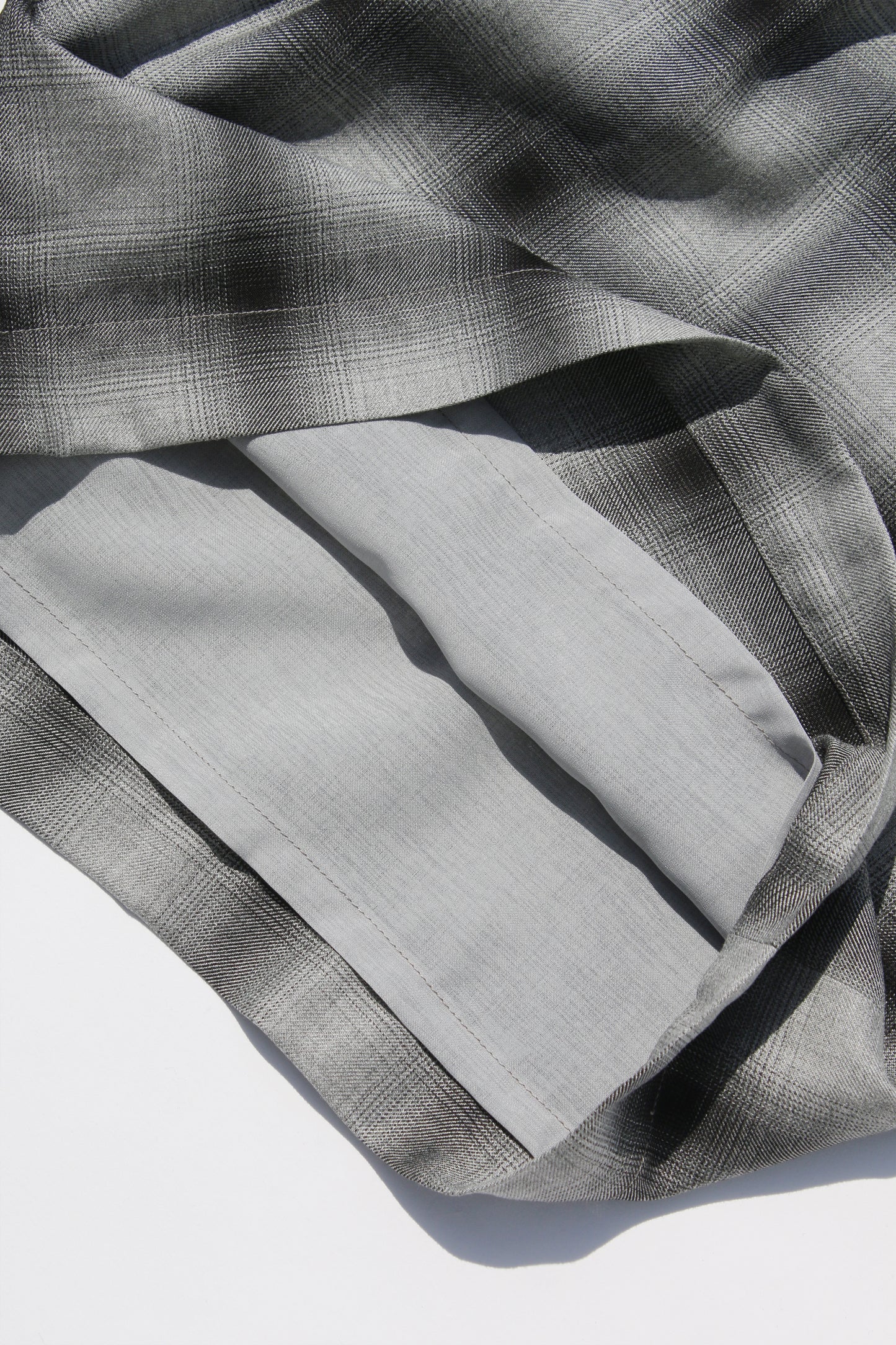 ESSAY 3TUCKED CROP SHORTS - GREY CHECK