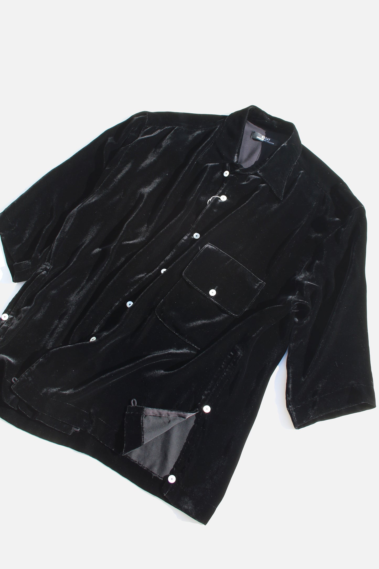 ESSAY CACHECOUER SS SHIRT - BLACK VELVET