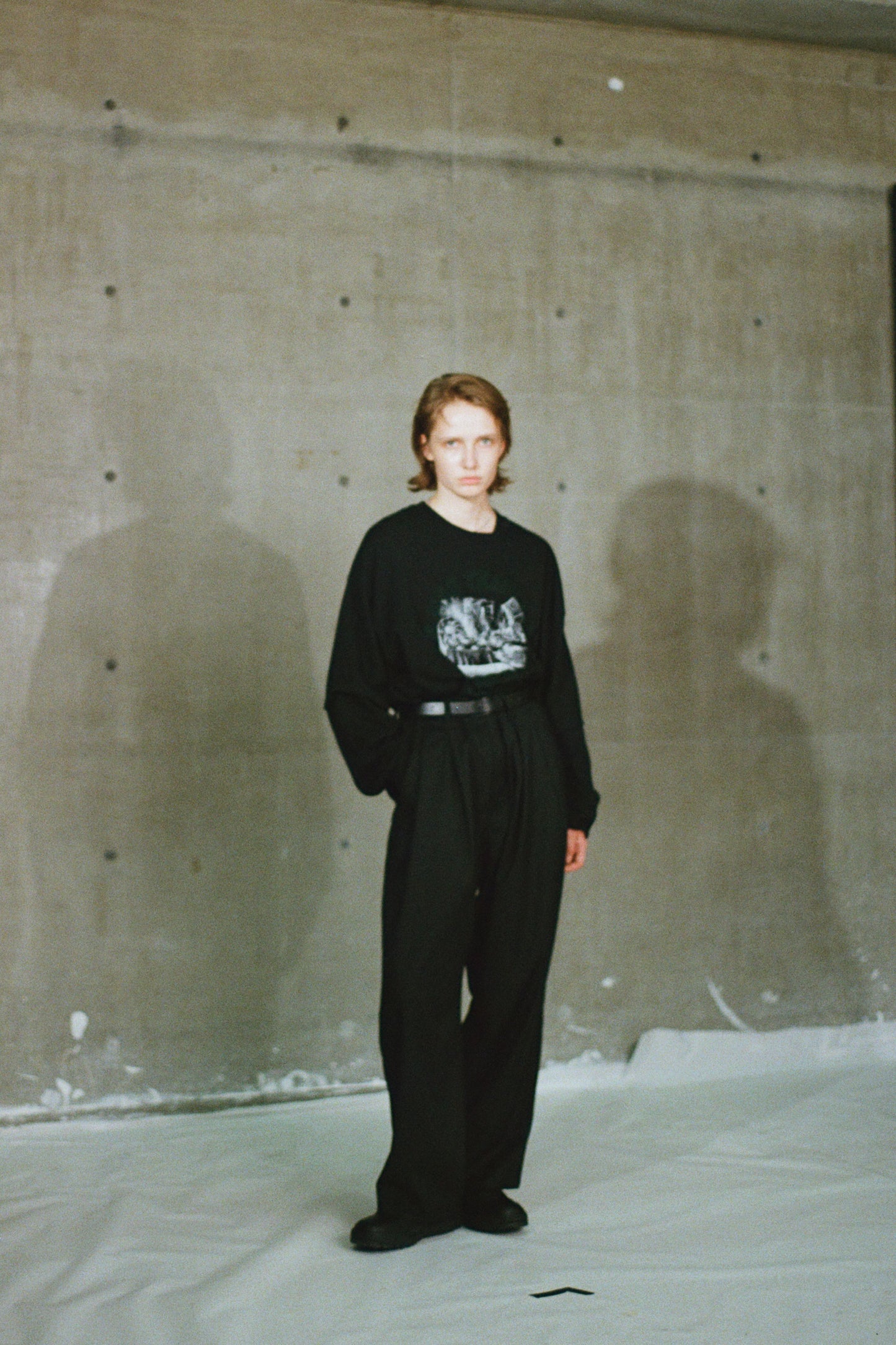 ESSAY CUT UP LONG LAYER T-SHIRT - TEA PARTY