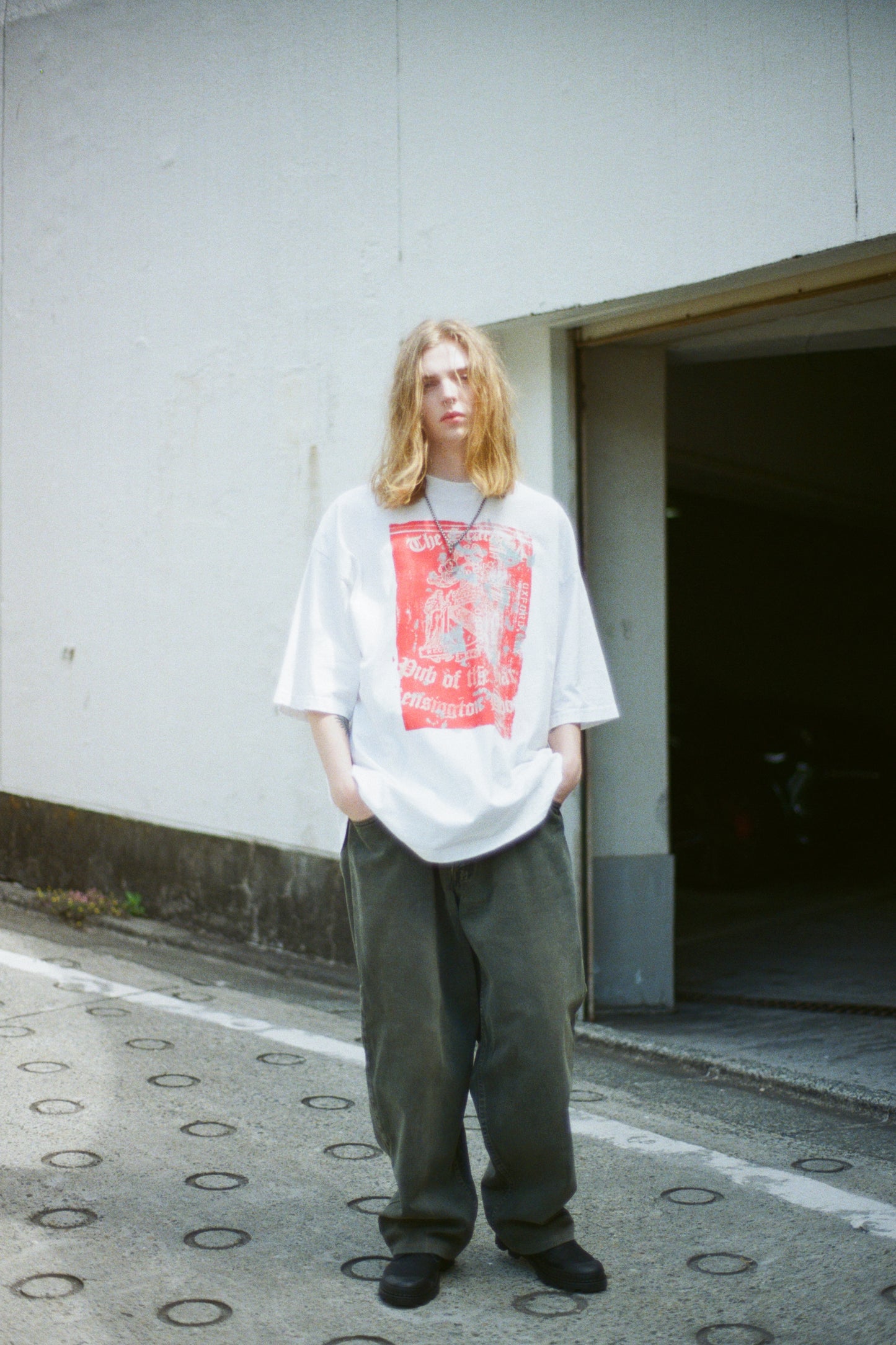 ESSAY PIGMENT DROPSHOULDER T-SHIRT - WHITE