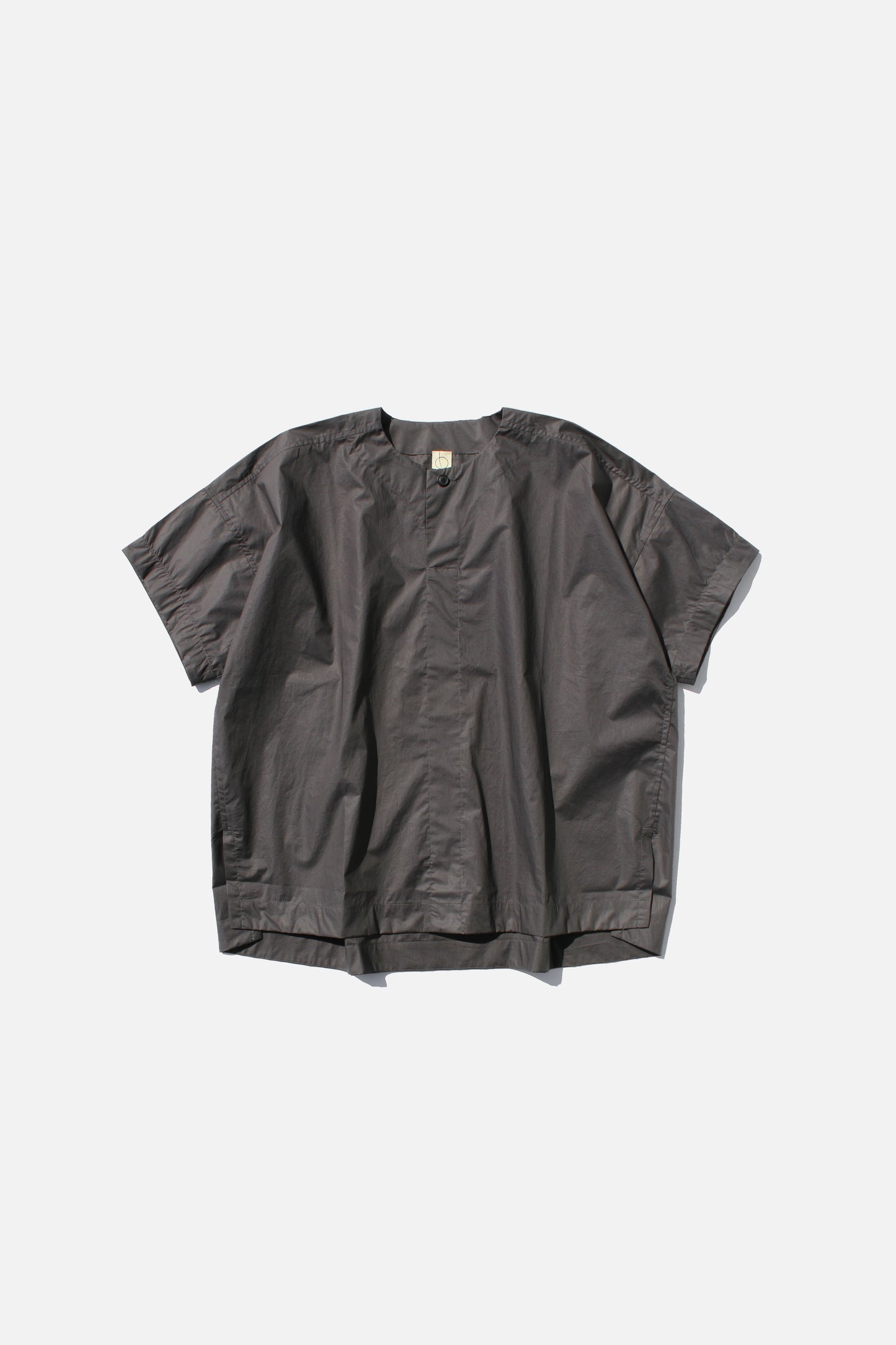 O PROJECT COATED TYPEWRITER WOVEN TEE - DARK GREY