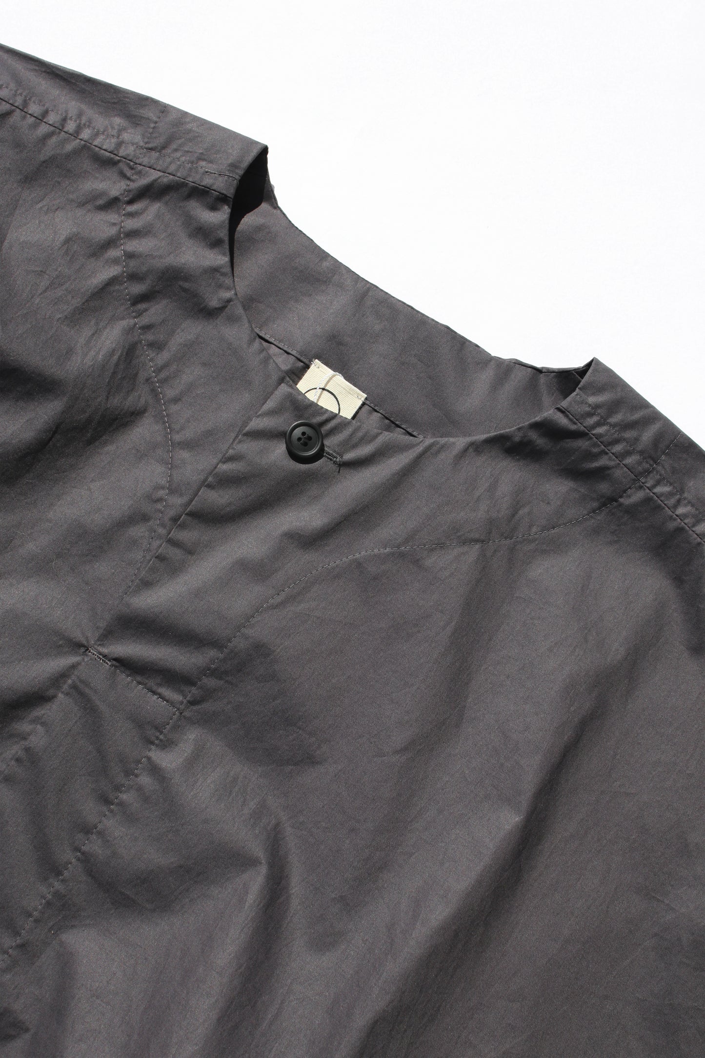 O PROJECT COATED TYPEWRITER WOVEN TEE - DARK GREY