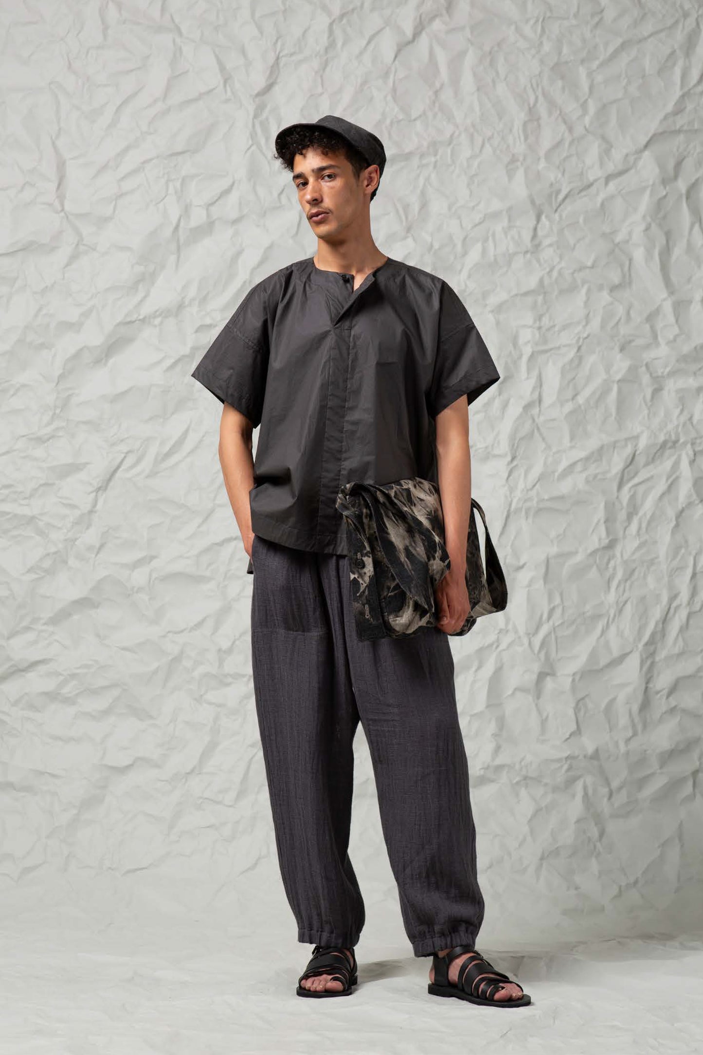 O PROJECT COATED TYPEWRITER WOVEN TEE - DARK GREY