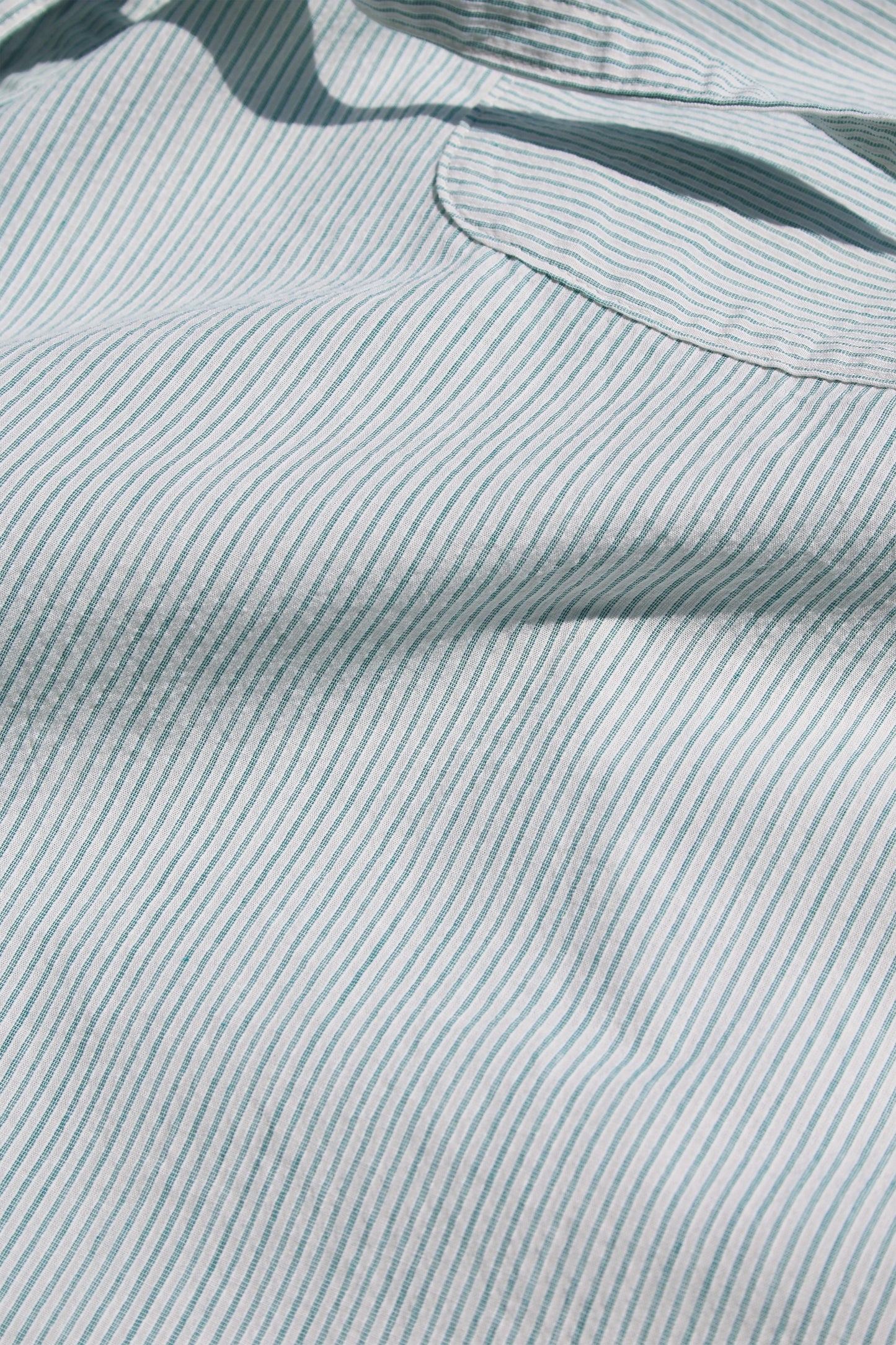ESSAY SLANT OFFICER SHIRT