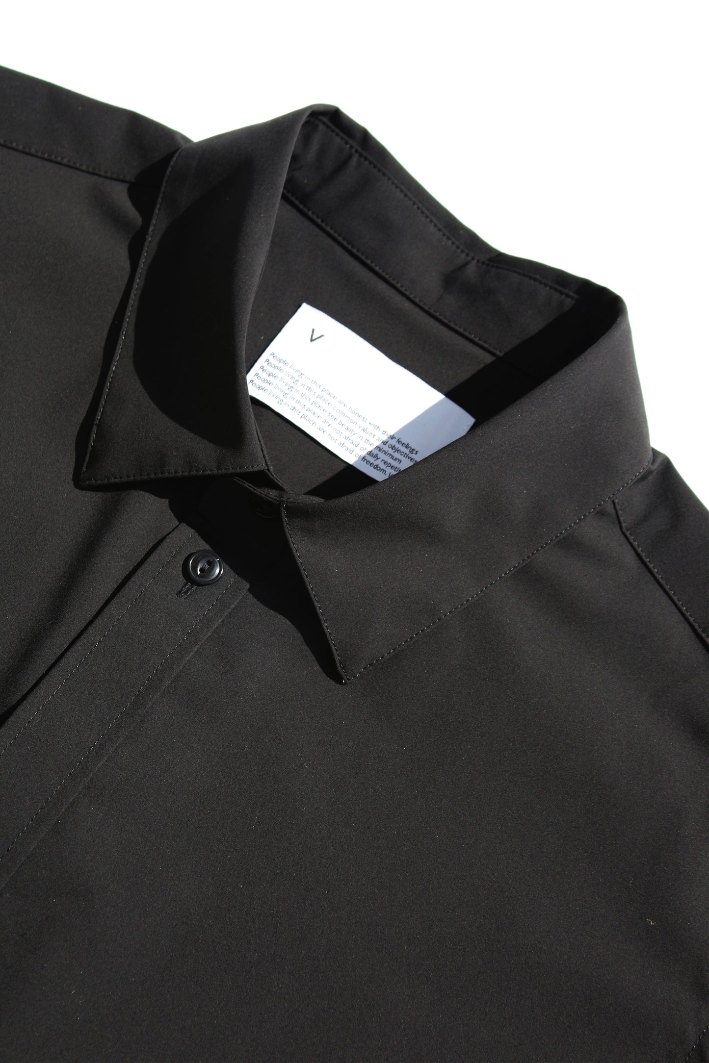 VOAAOV T/R TYPEWRITER SS SHIRT - BLACK