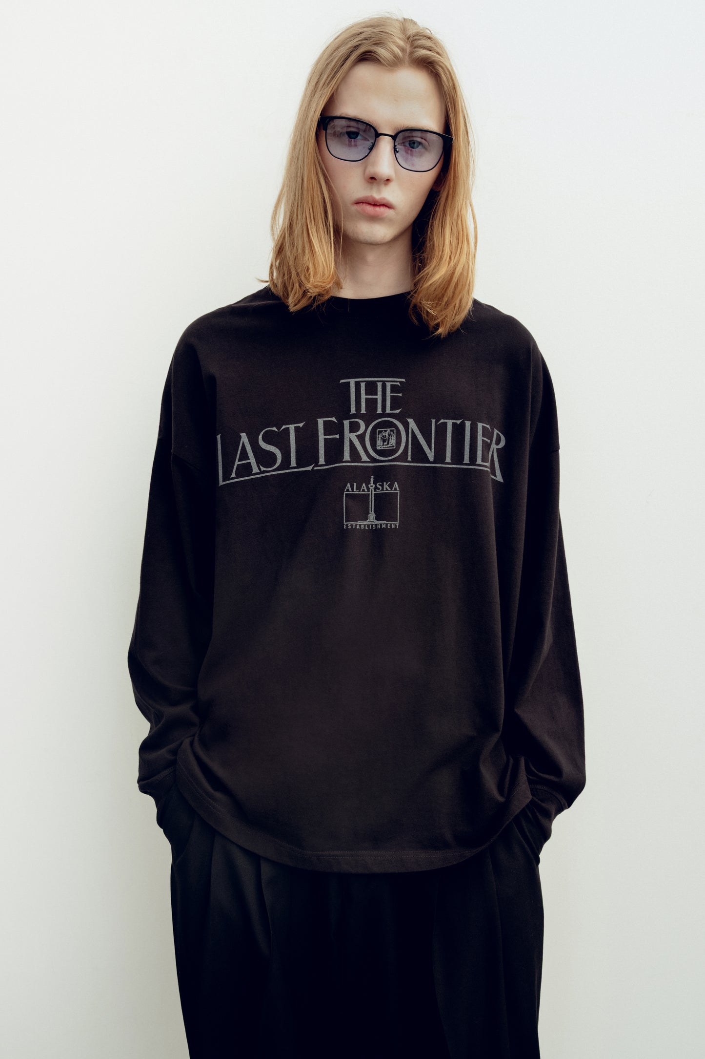 ESSAY OVERSIZE LONG T-SHIRT - LAST FRONTIER