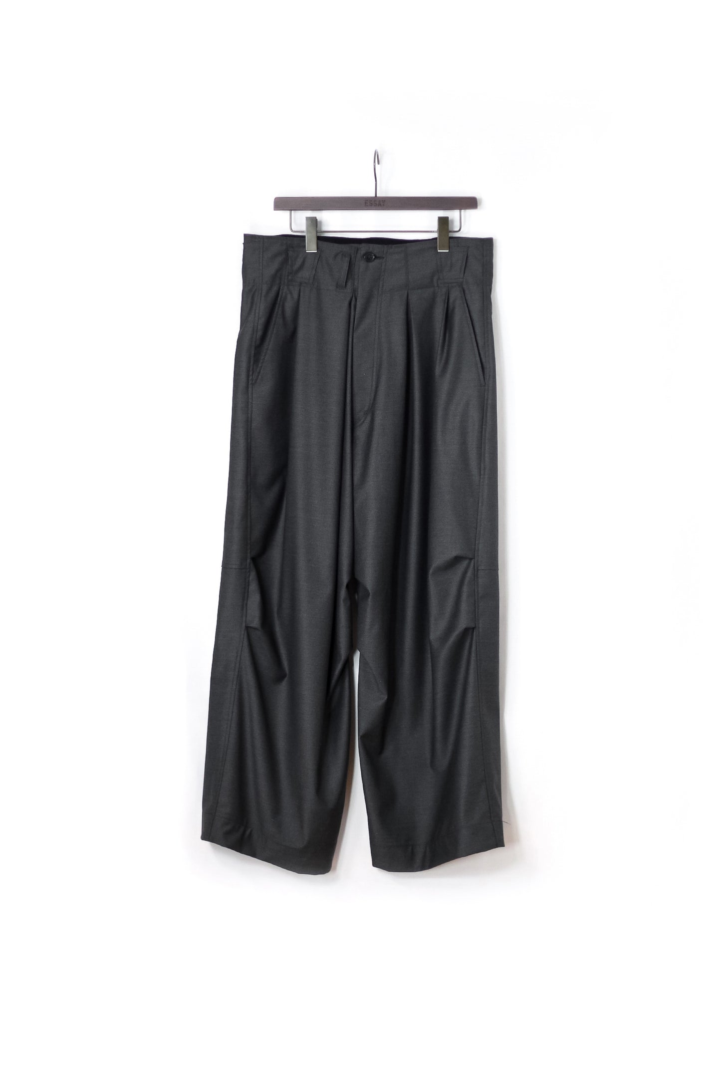 ESSAY WIDE OVER SLACKS - CHARCOAL