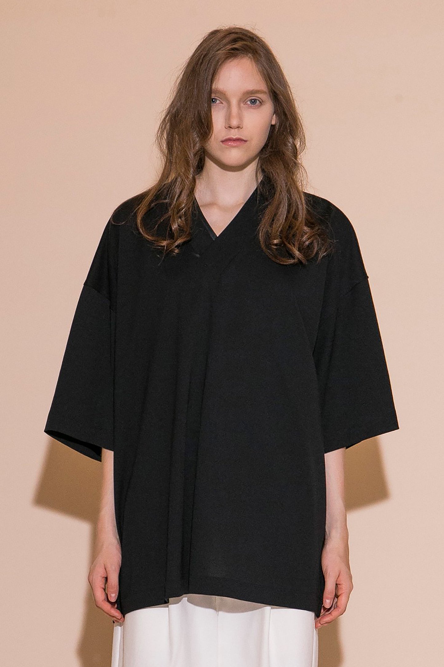 MY BEAUTIFUL LANDLET PARALLELED JERSEY V-NECK BIG TEE - BLACK