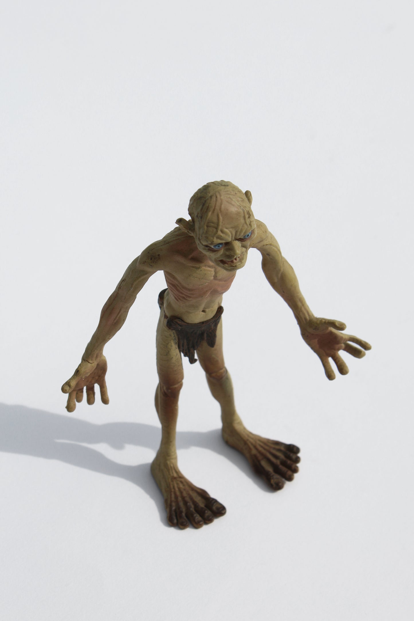 GOLLUM THE LORD OF THE RINGS TOY BIZ