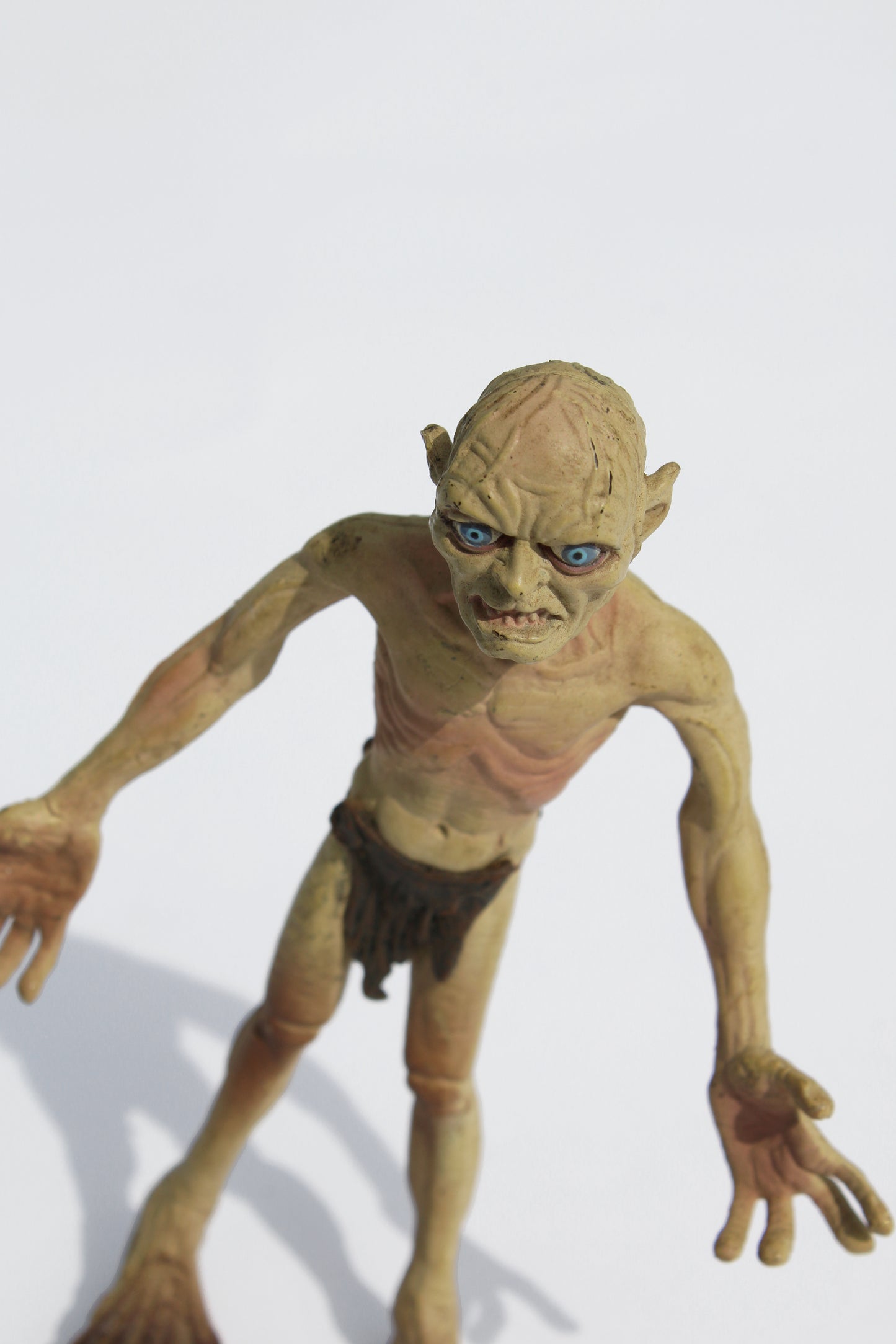 GOLLUM THE LORD OF THE RINGS TOY BIZ
