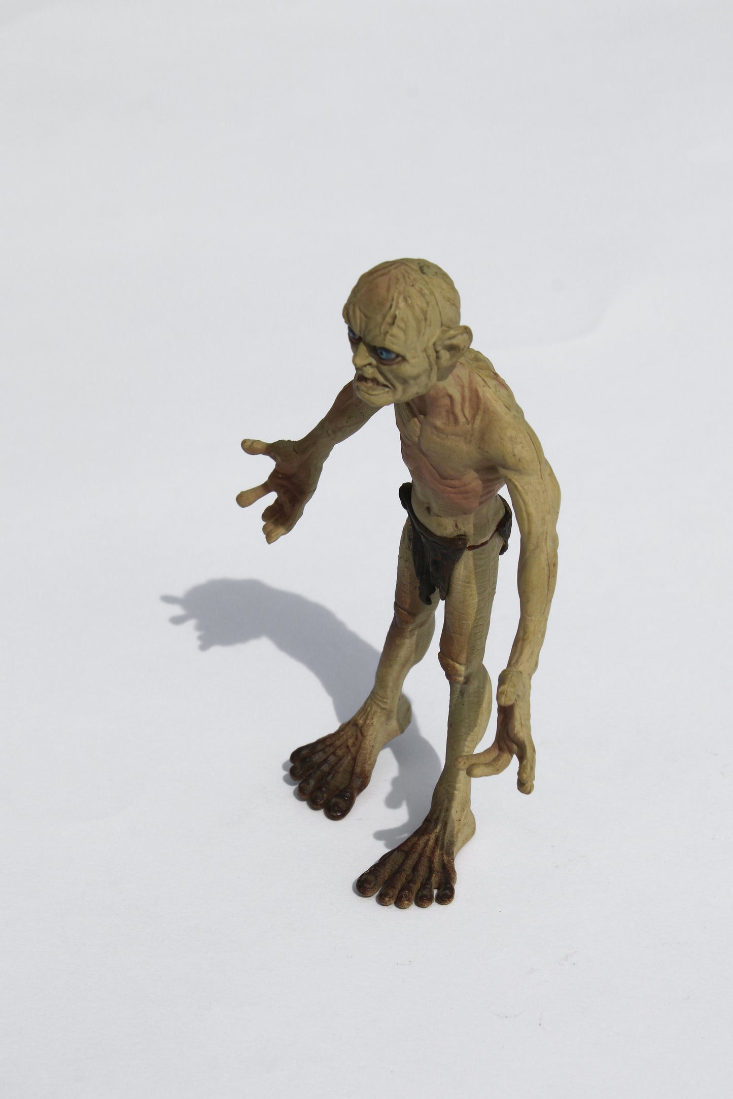 GOLLUM THE LORD OF THE RINGS TOY BIZ