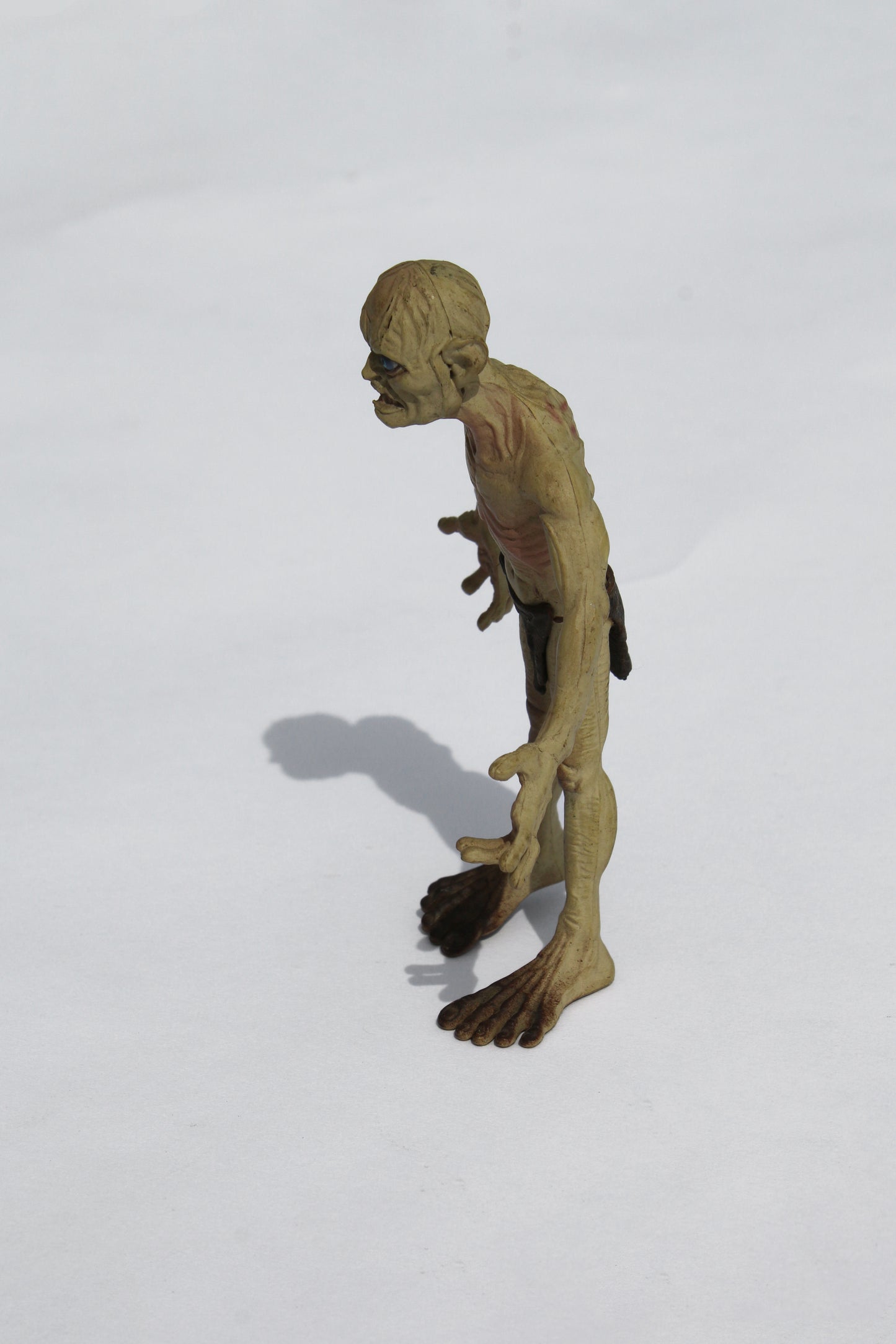 GOLLUM THE LORD OF THE RINGS TOY BIZ