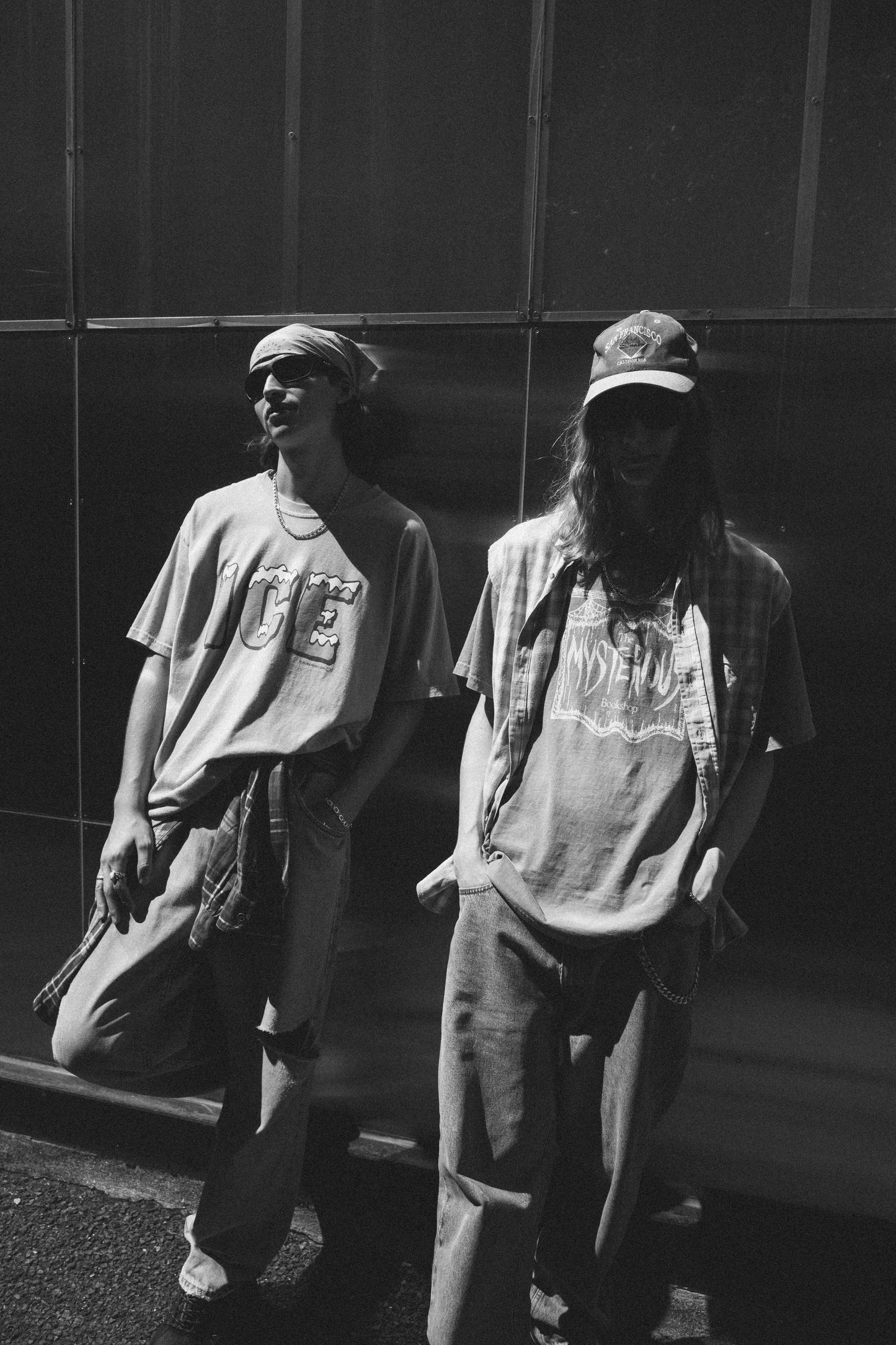 ESSAY PIGMENT S/S T-SHIRT - GREY