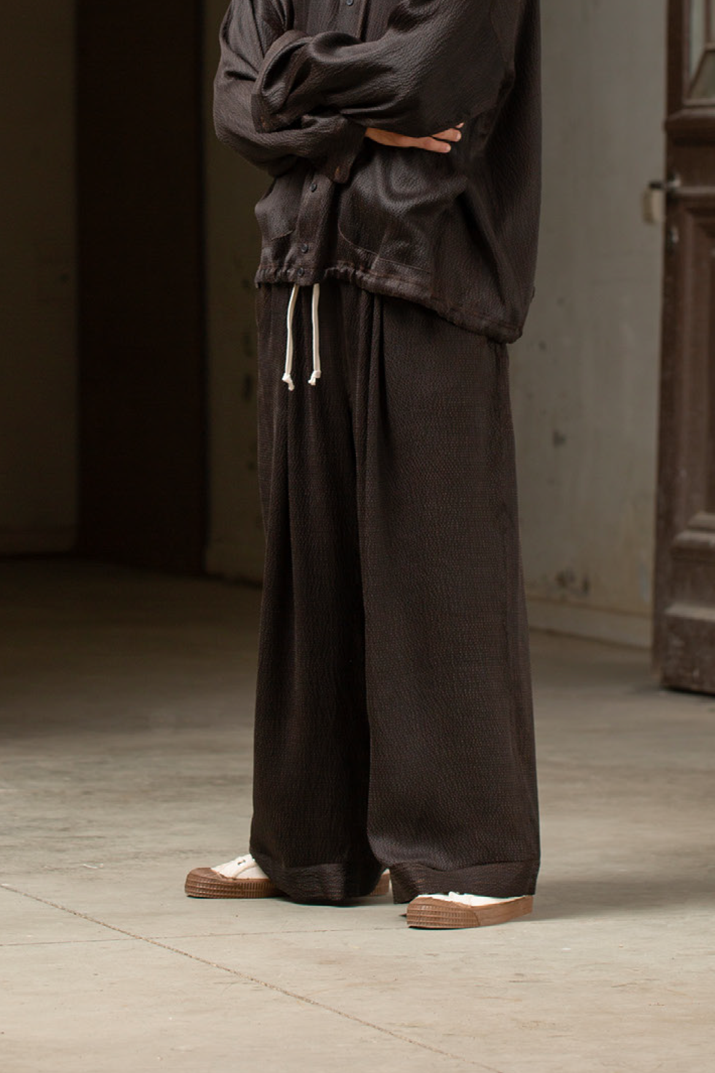 O PROJECT SILK SEERSUCKER WIDE PANTS