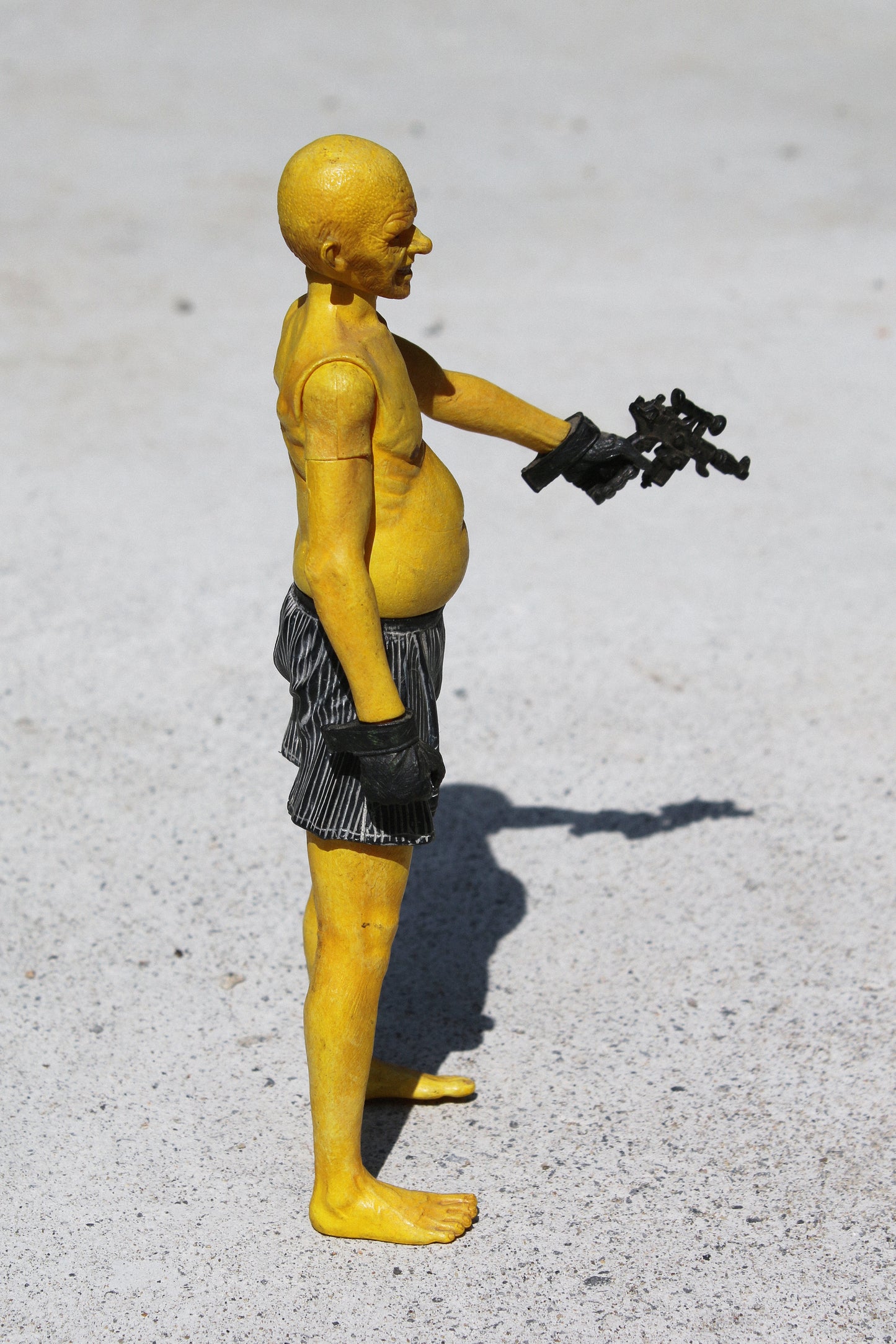 SIN CITY YELLOW BASTARD NECA