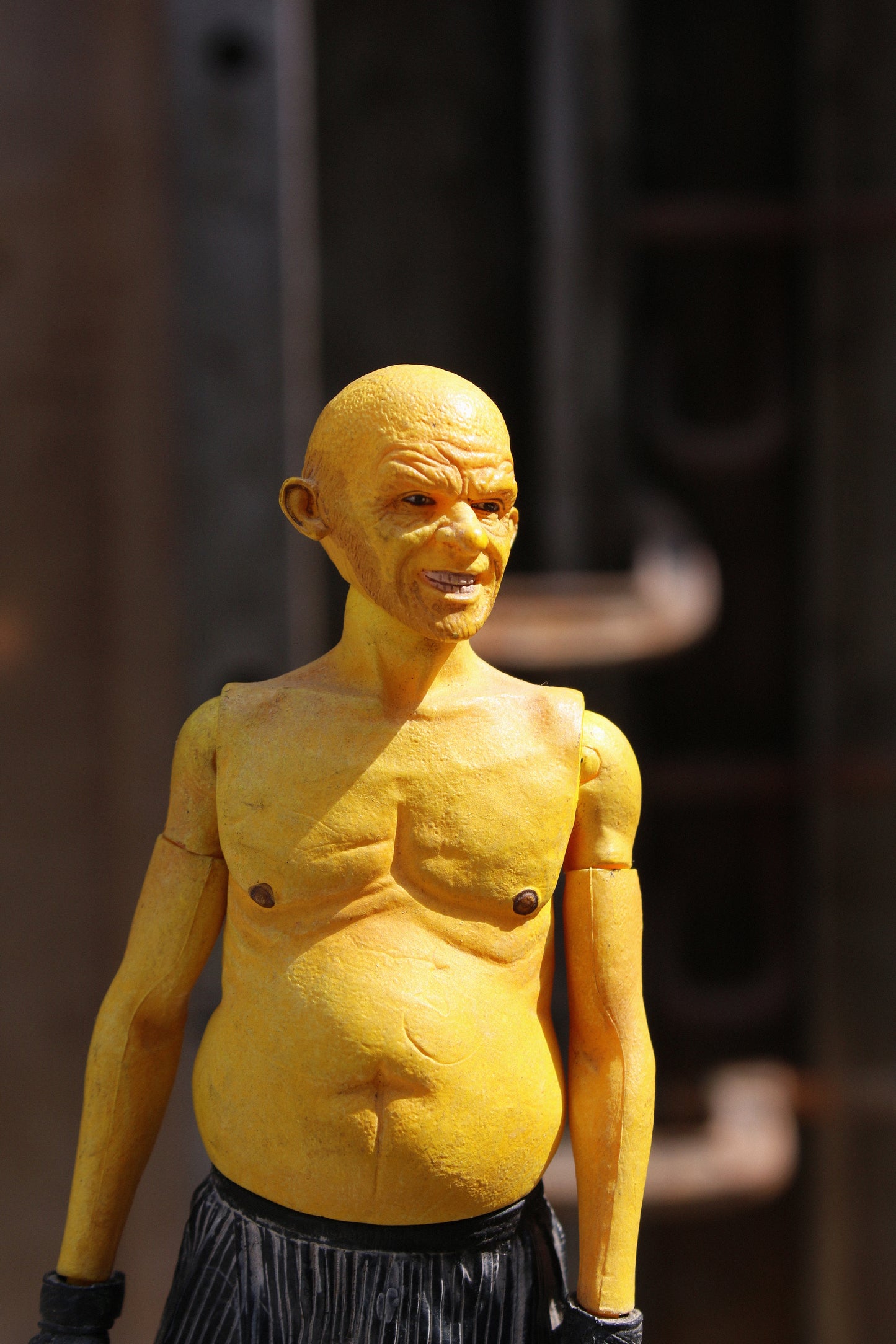 SIN CITY YELLOW BASTARD NECA