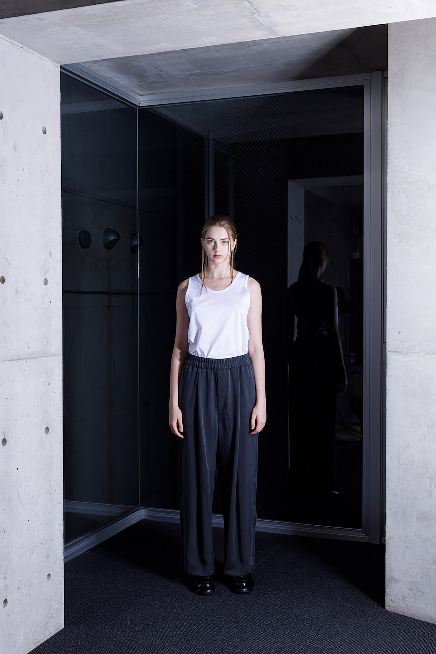VOAAOV CUPRO TWILL PANTS - BLACK