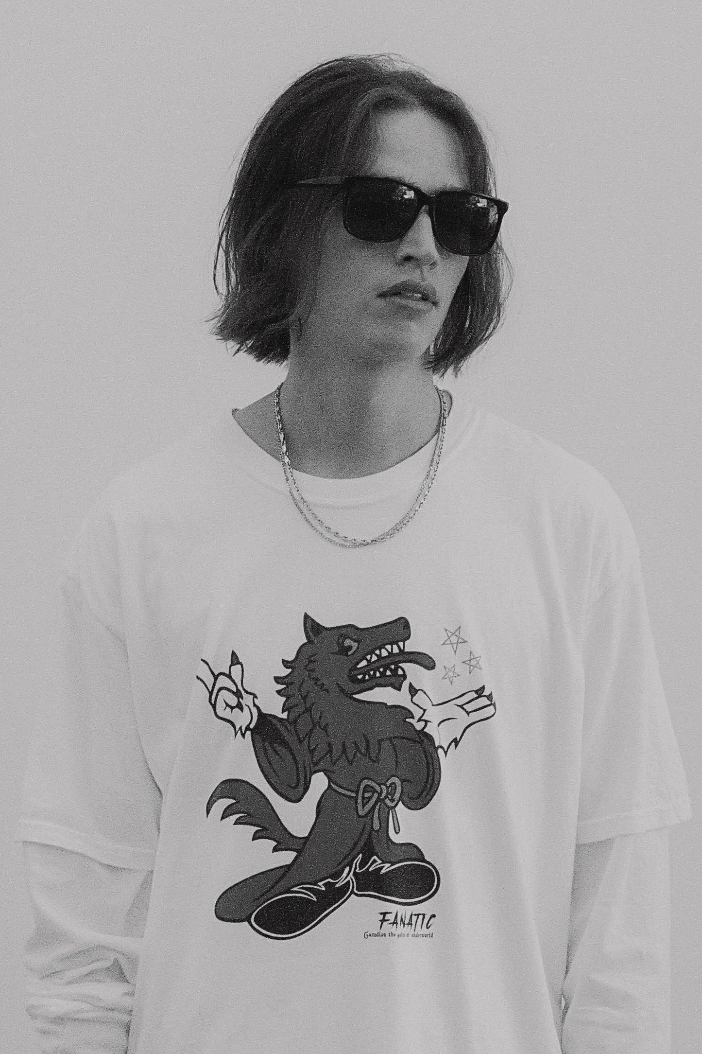 ESSAY LAYERED OVERSIZE LONG T-SHIRT - FANATIC