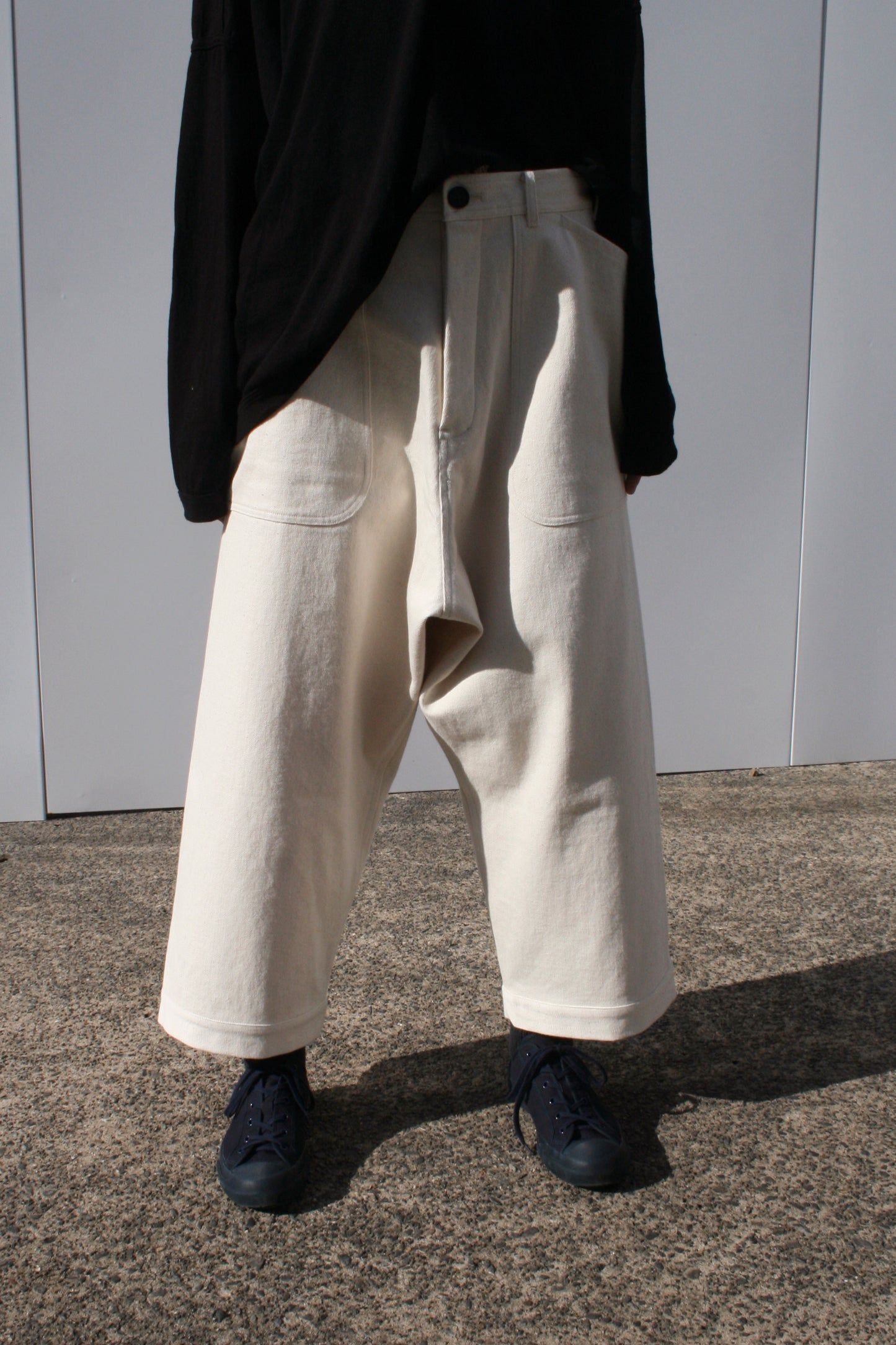 O PROJECT ORGANIC SELVEDGE DENIM WIDE TROUSERS - KINARI