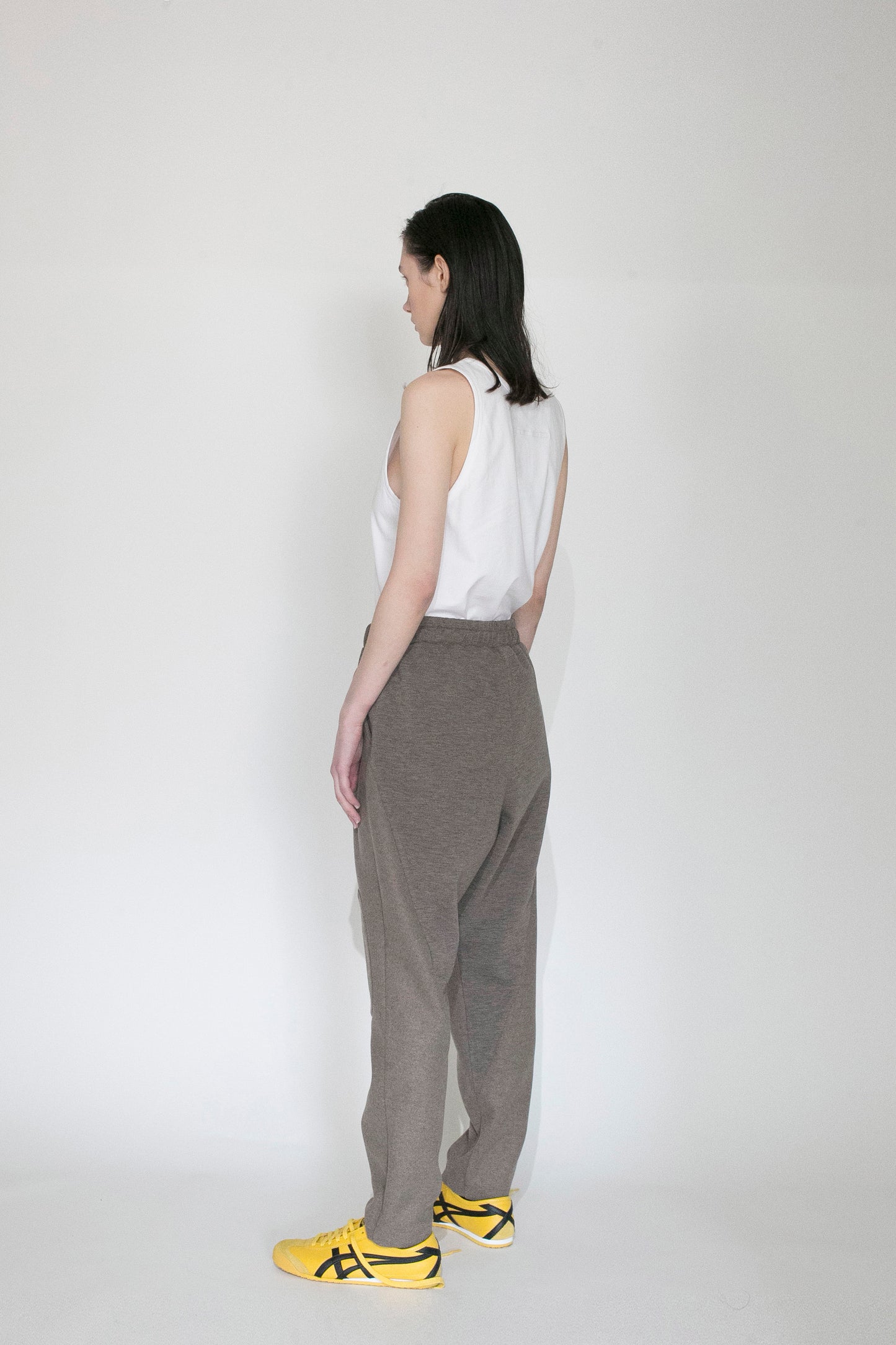 VOAAOV HYBRID RELUX JERJEY PANTS - BROWN