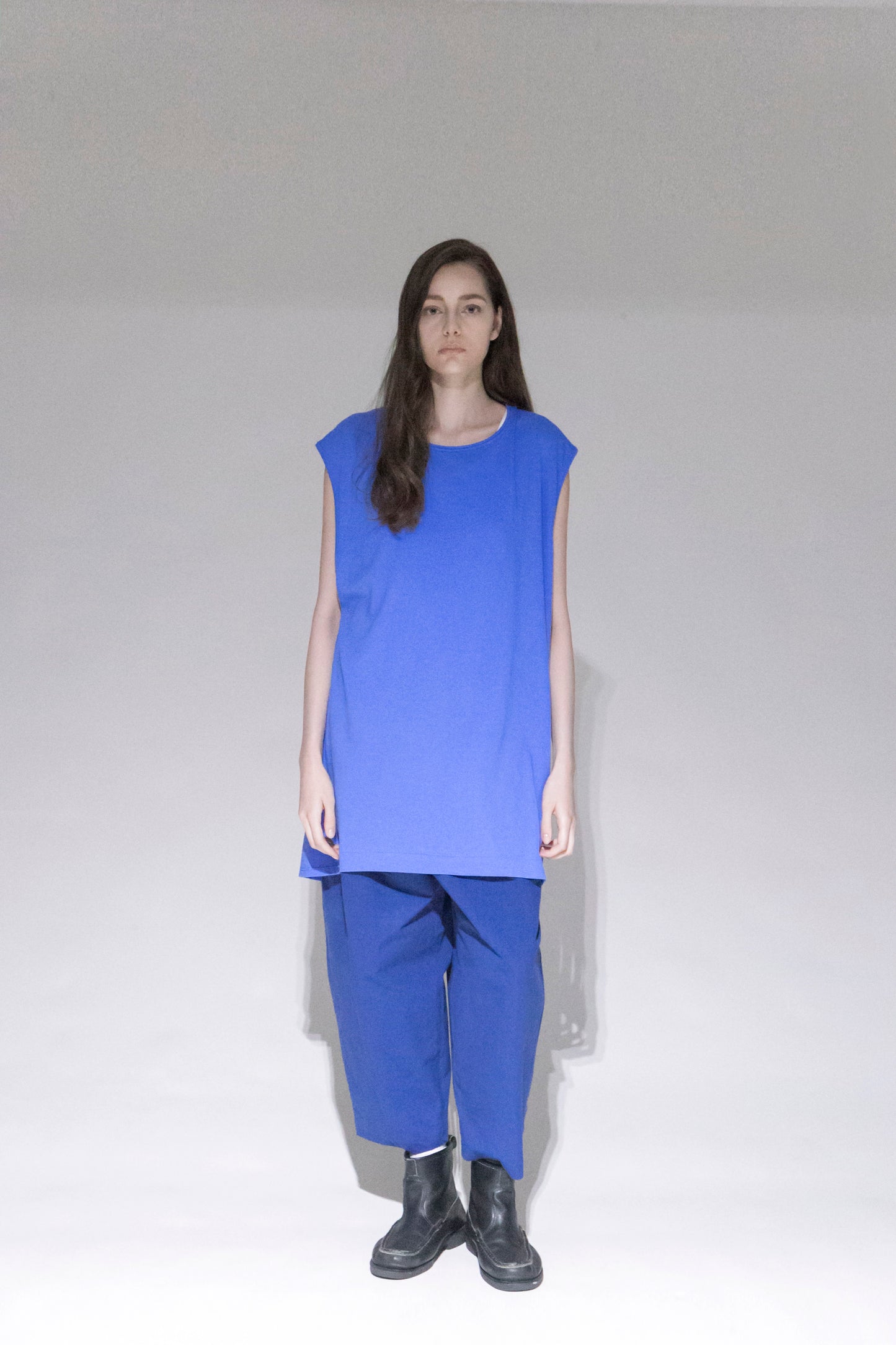 VOAAOV COTTON MODAL SLEEVELESS TOP - BLUE