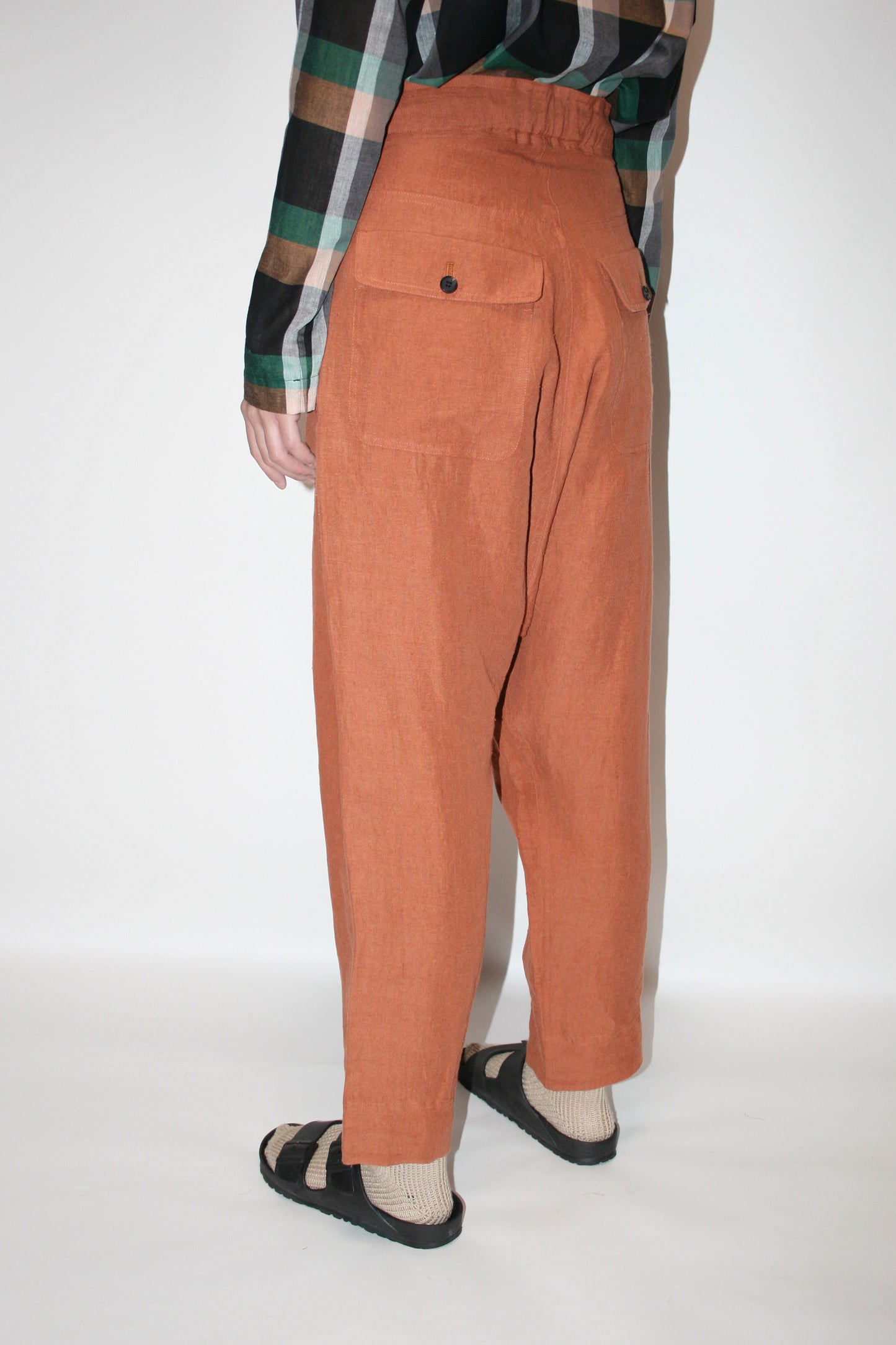 O PROJECT HEMP MELE CLOTH CHINO TROUSERS - RED BRICK
